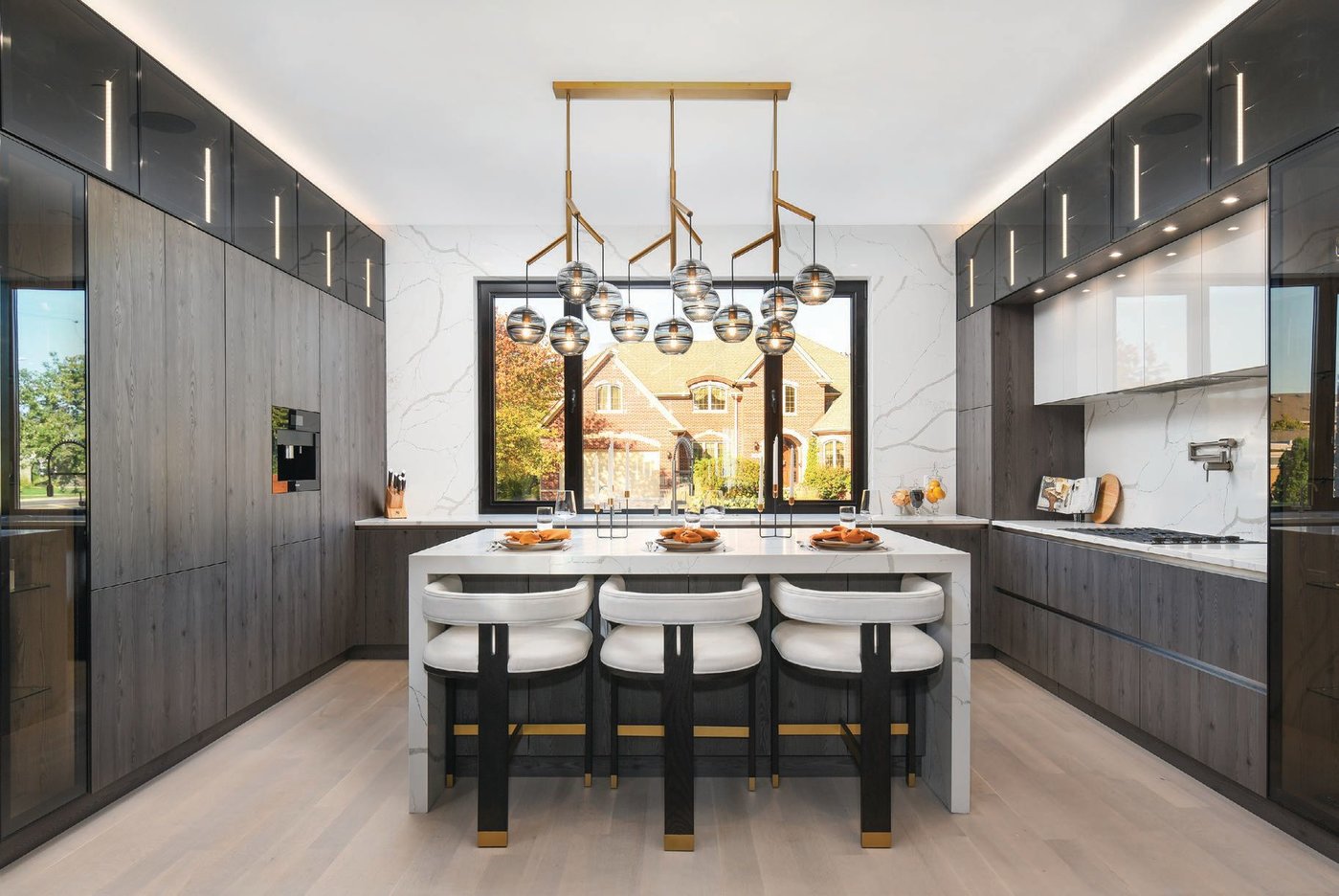 Luxurious Norridge Home Design by Aleksandra Nova