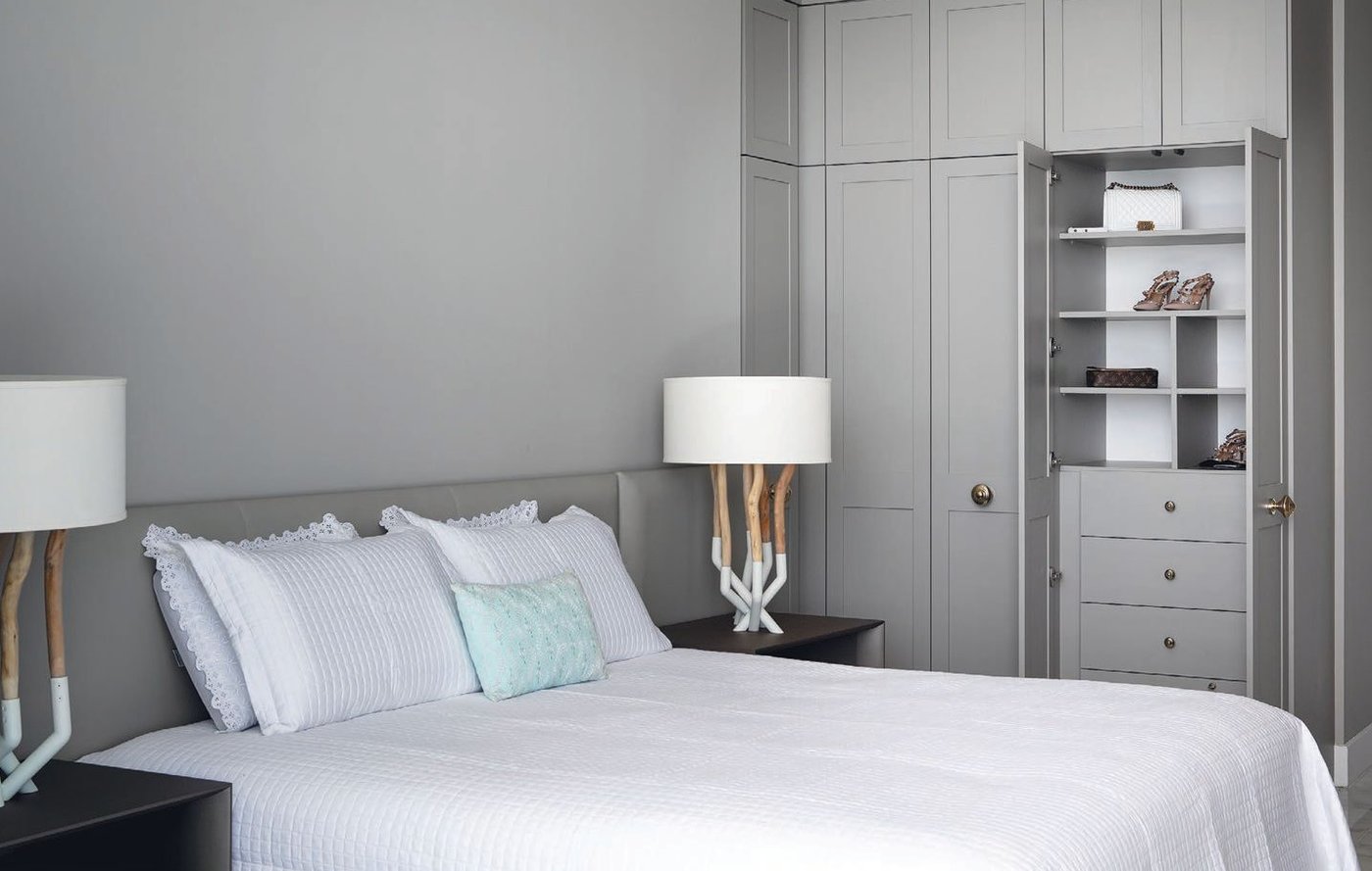 Tech-savvy systems with adaptable storage features manage organization with ease.PHOTO BY LIVING PROOF PHOTOGRAPHY