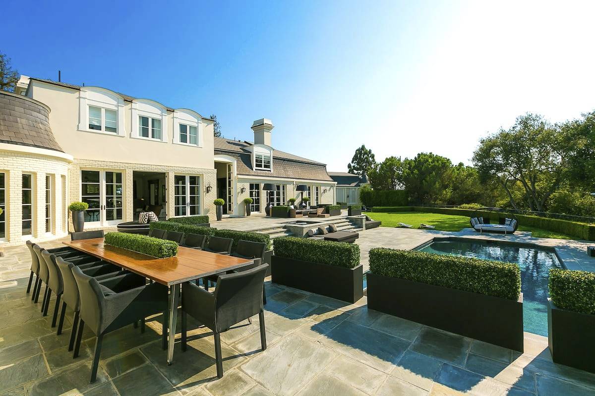 Top 10 Luxurious Airbnb Stays in Los Angeles