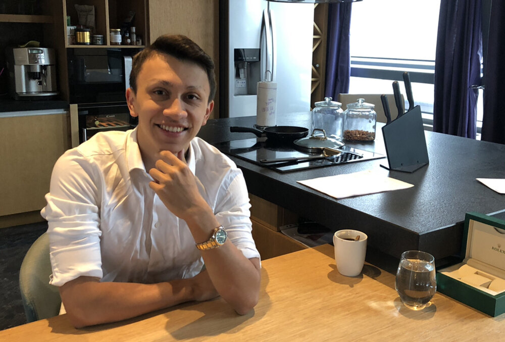 Very few people go from bagging groceries with $0.21 in their bank account to making over $400,000 a month with a 75% profit margin in 700 days. And even fewer people do this at the age of 23 years. Yet, Bastiaan Slot has managed to achieve both feats. He credits his success to chasing inspiration, but today, he himself is an inspiration to many.