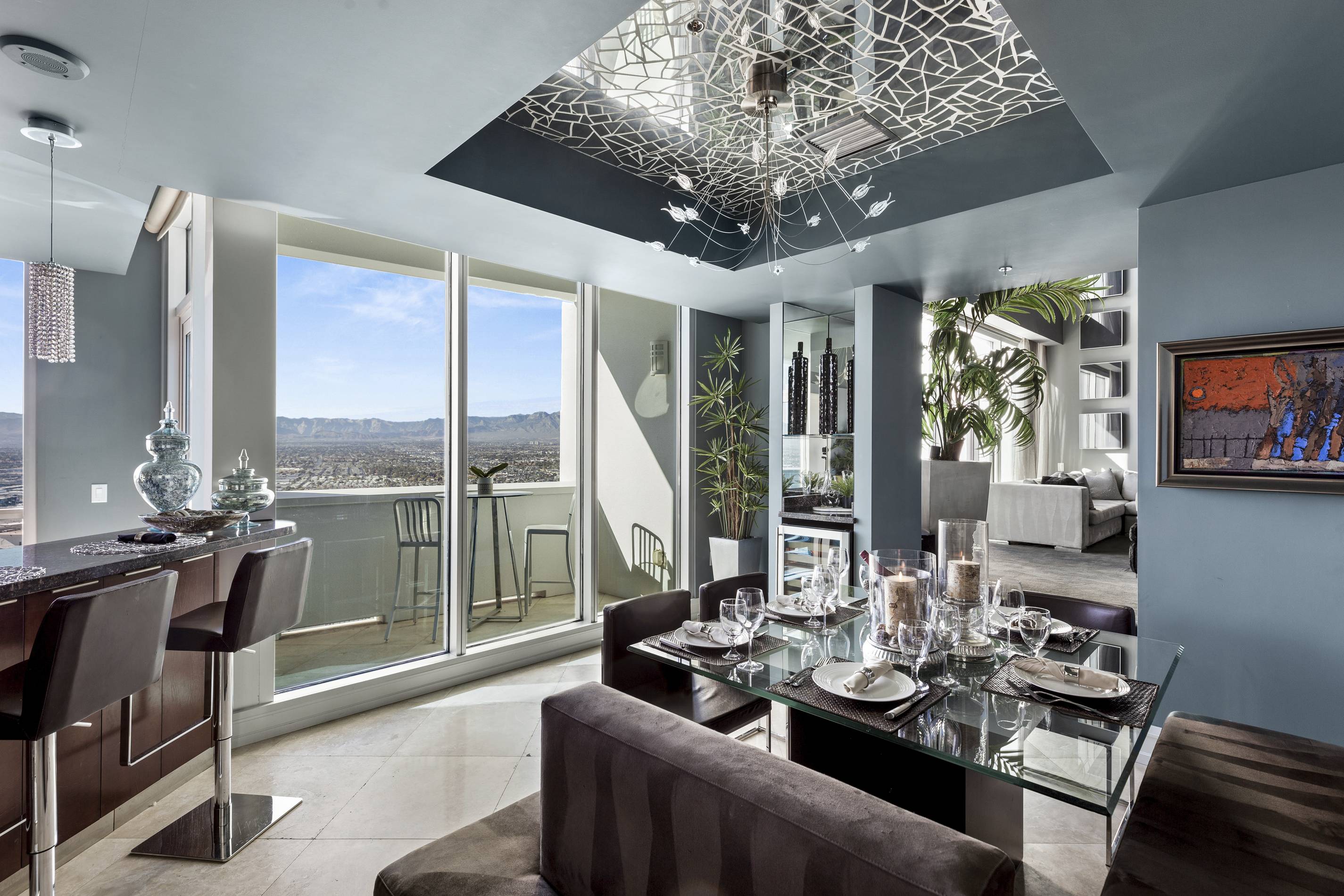 A closer look at Stunning Vegas Penthouse Condos