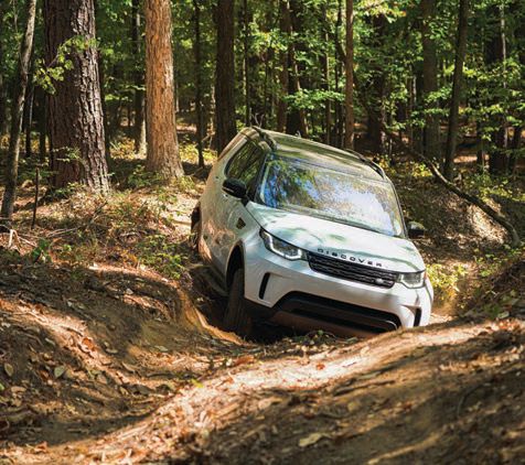 Adventure through Sandy Creek Sporting Ground’s Land Rover Driving Course. PHOTO COURTESY OF REYNOLDS LAKE OCONEE