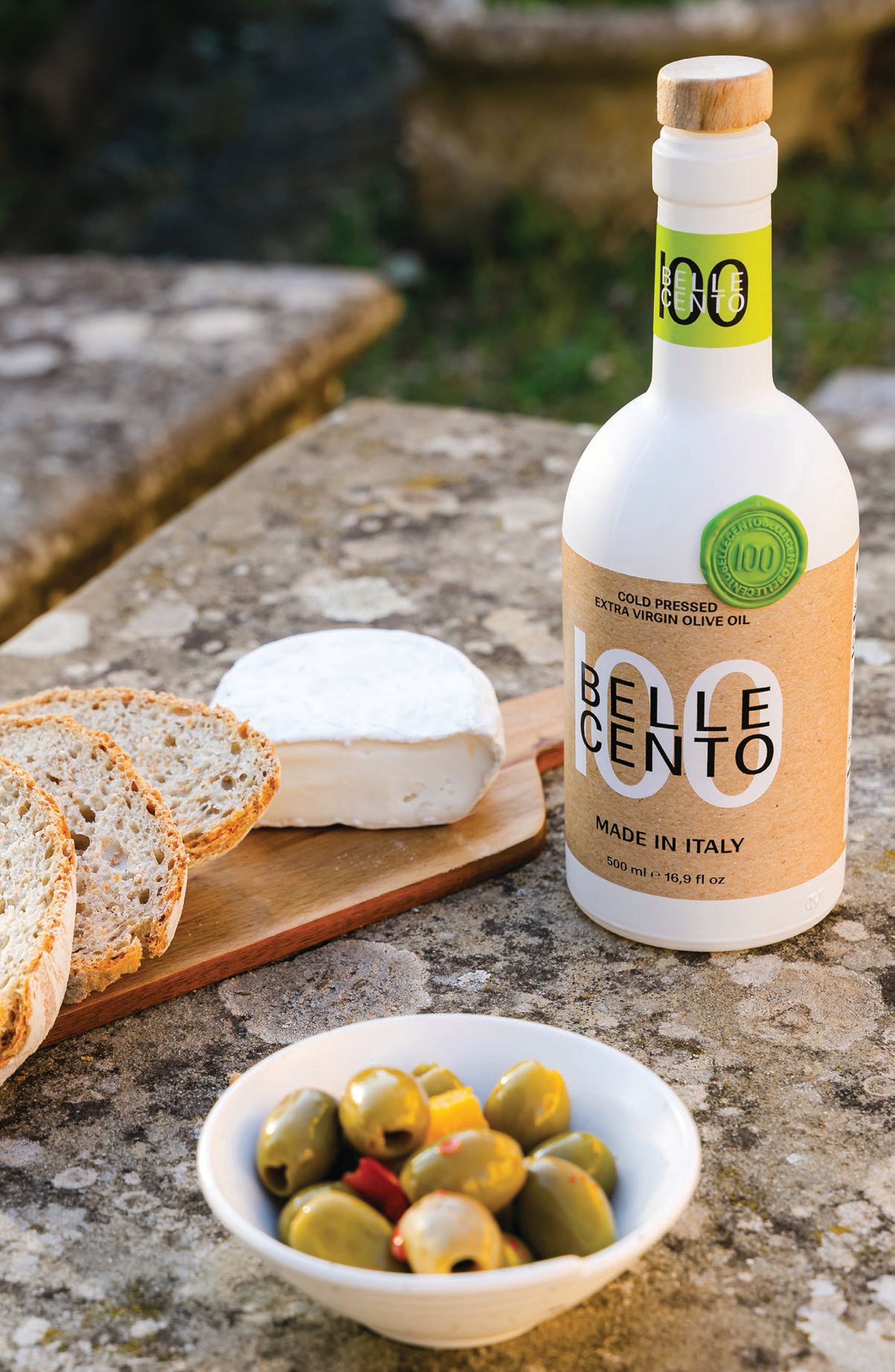 Quality Italian olive oil is right at your fingertips.