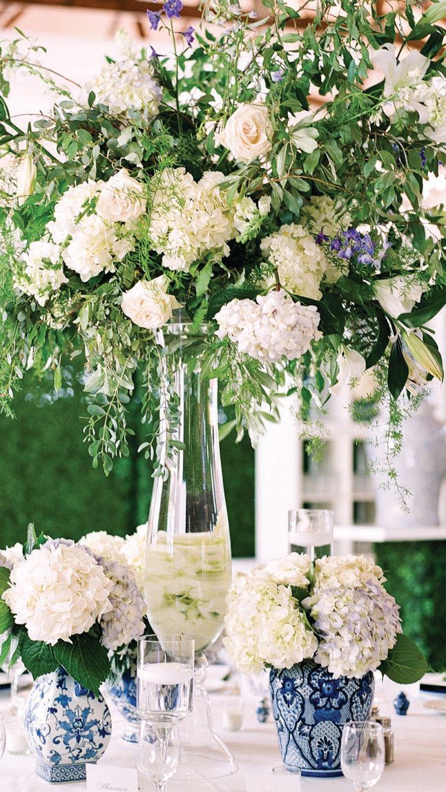 Danielle Elder made every detail count at a ginger jar blue-and-white barn party. GINGER JAR BLUE-AND-WHITE PARTY PHOTOS BY TWAH DOUGHERTY