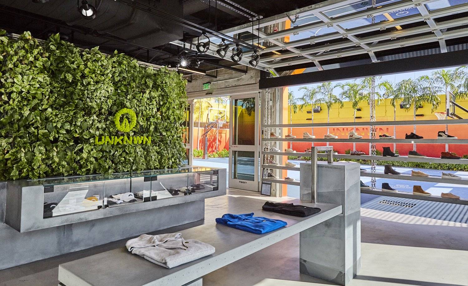 Top Shopping Destinations in Miami: Style & Luxury