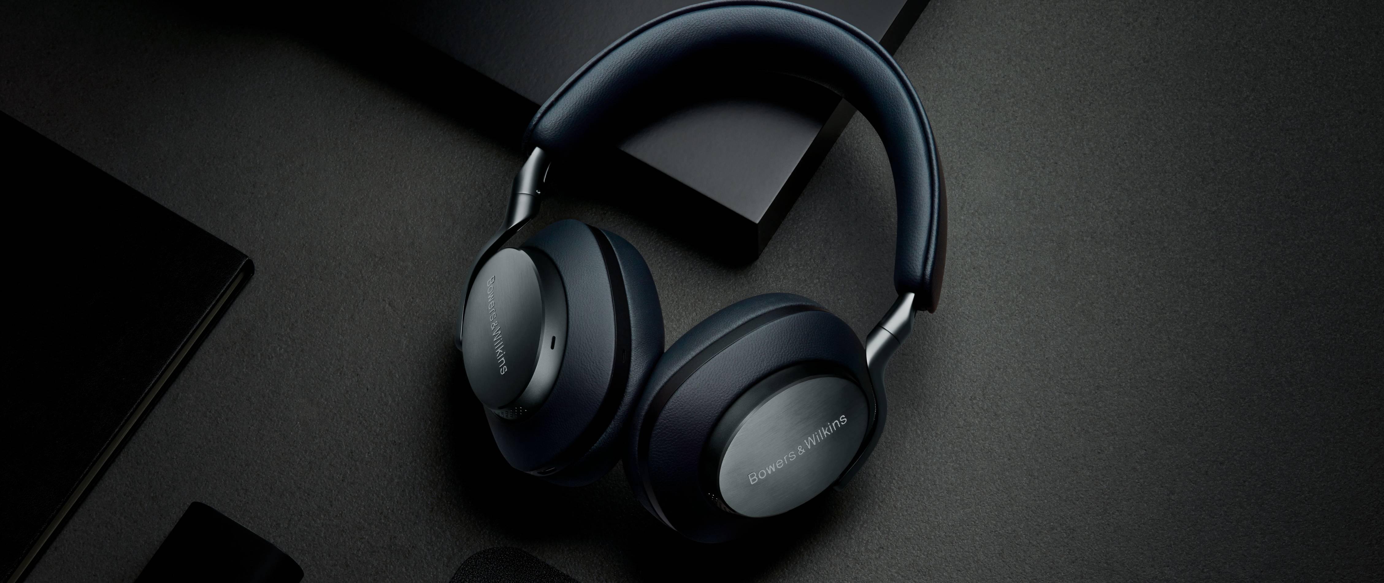 Bowers & Wilkins Px8 007 Edition: Celebrate Bond Music