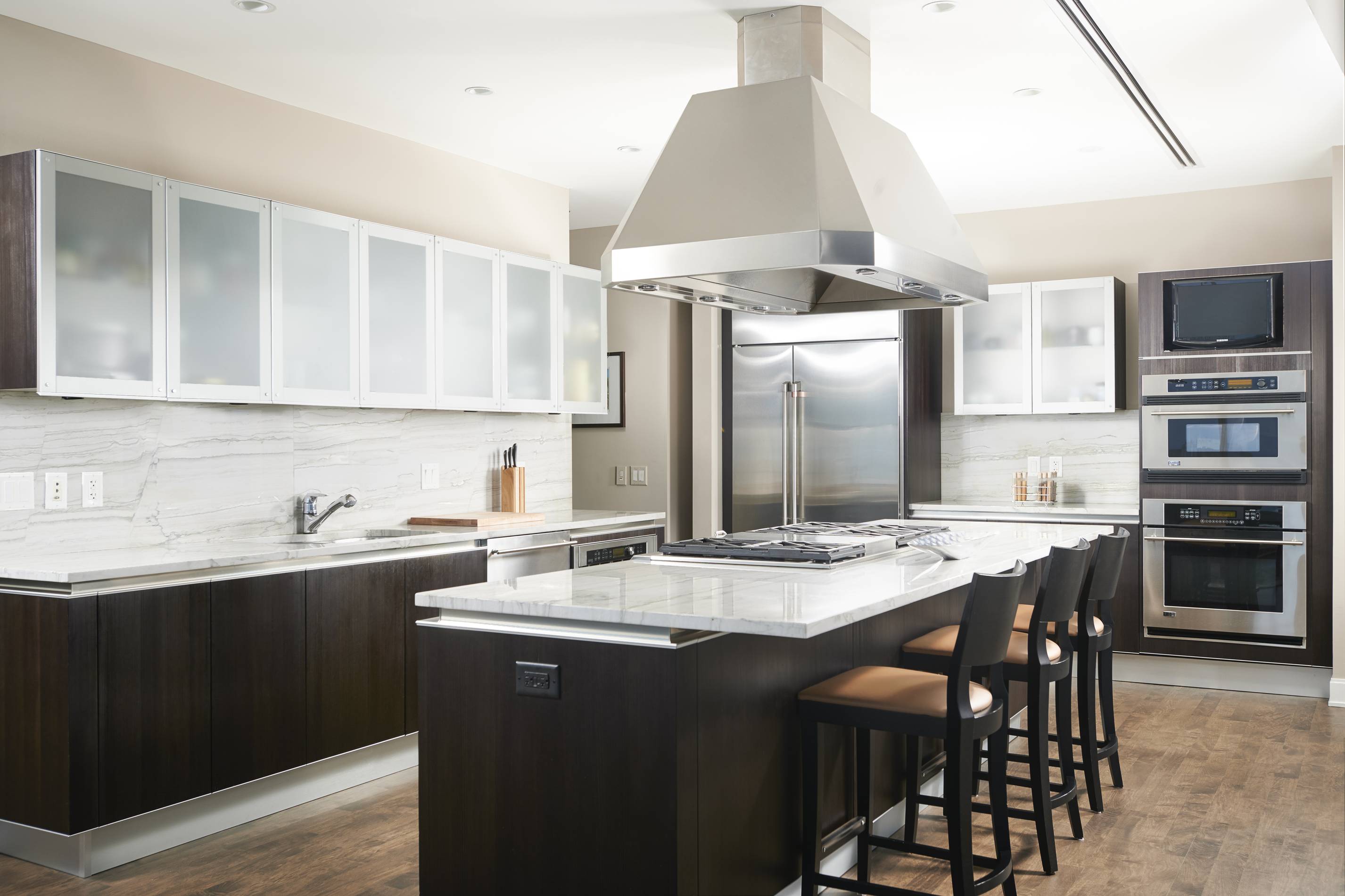 Gallery Detail: Luxury And Eco Friendly Chicago Penthouse With Stunning Views