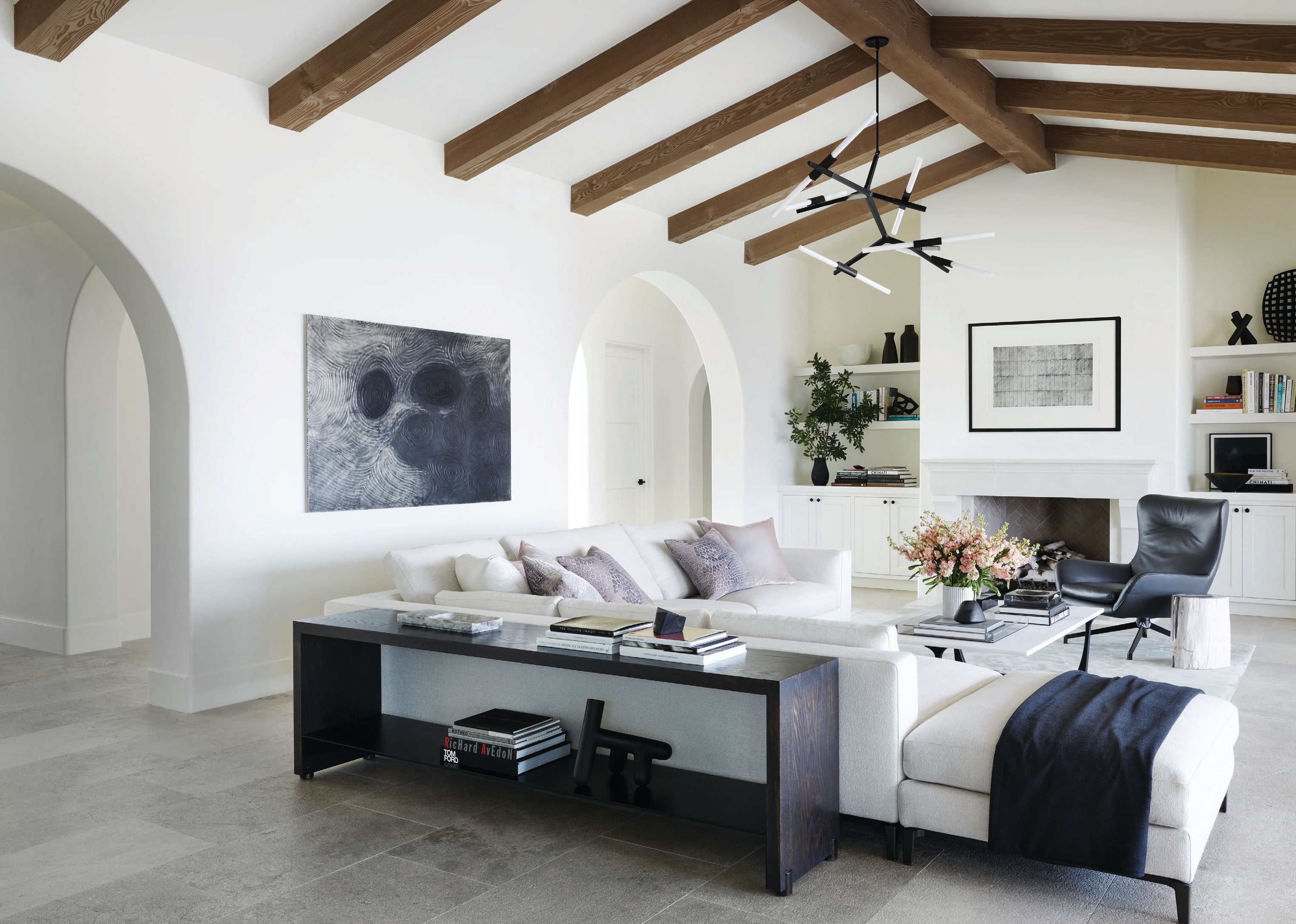 Santaluz Home: Modern Santa Barbara Style Meets Elegance