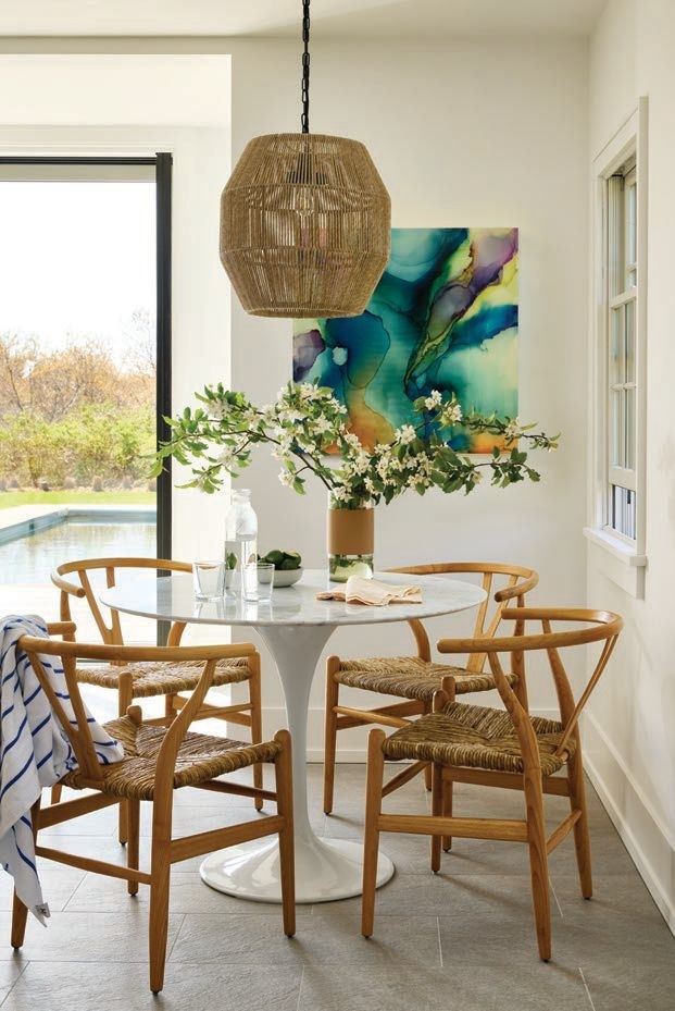 Elegant Nantucket Home Design: A Modern Rustic Retreat