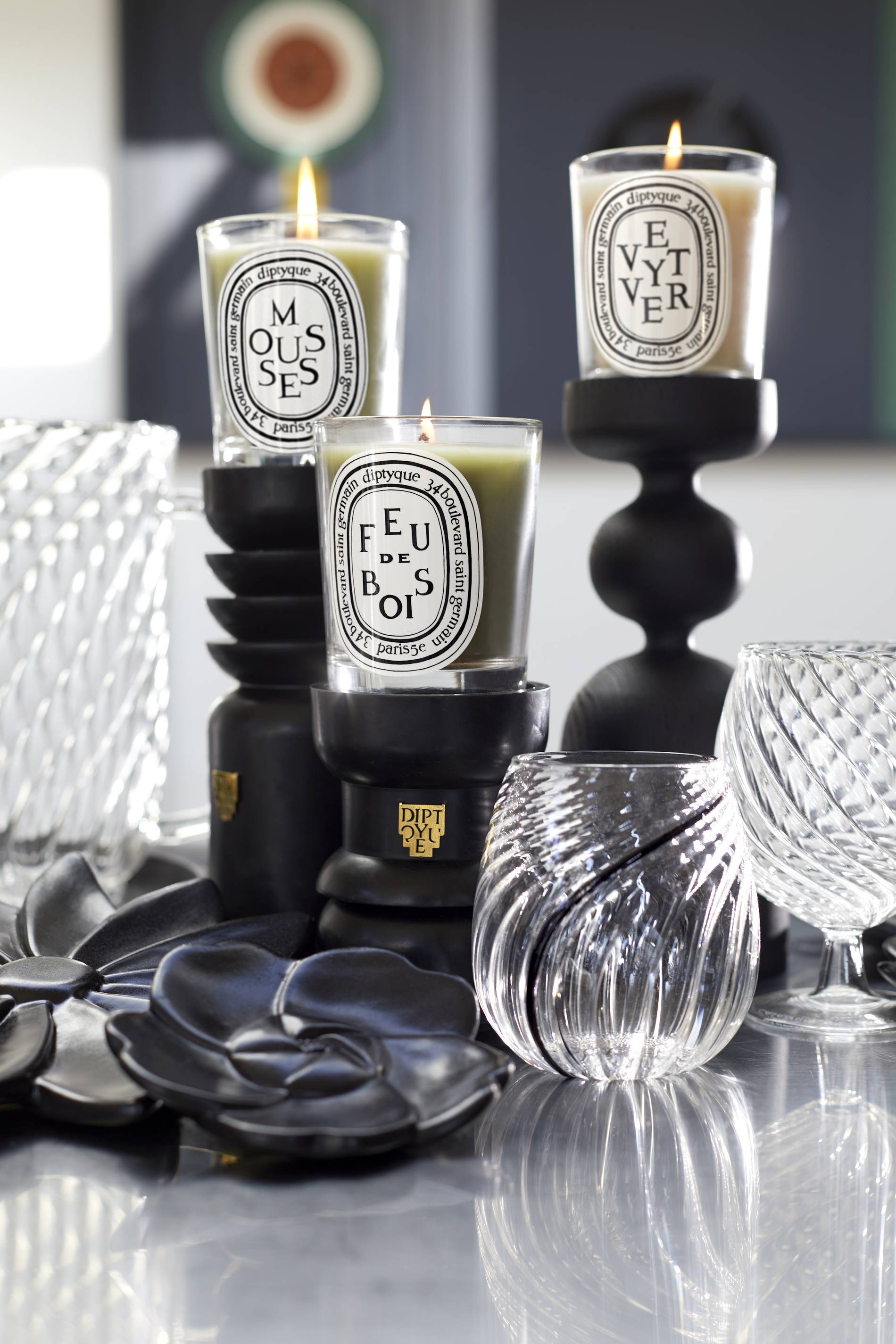 Flame Smoke: Diptyque's Elegant Candle Decor Collection