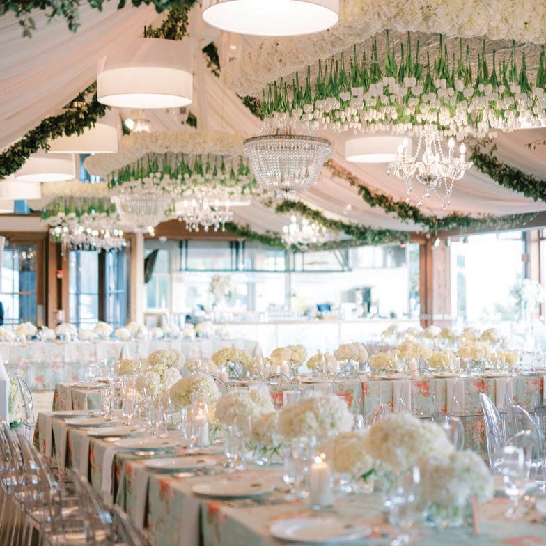 The wedding reception took place at the Little Nell PHOTO BY ERIC AND JAMIE PHOTOGRAPHY