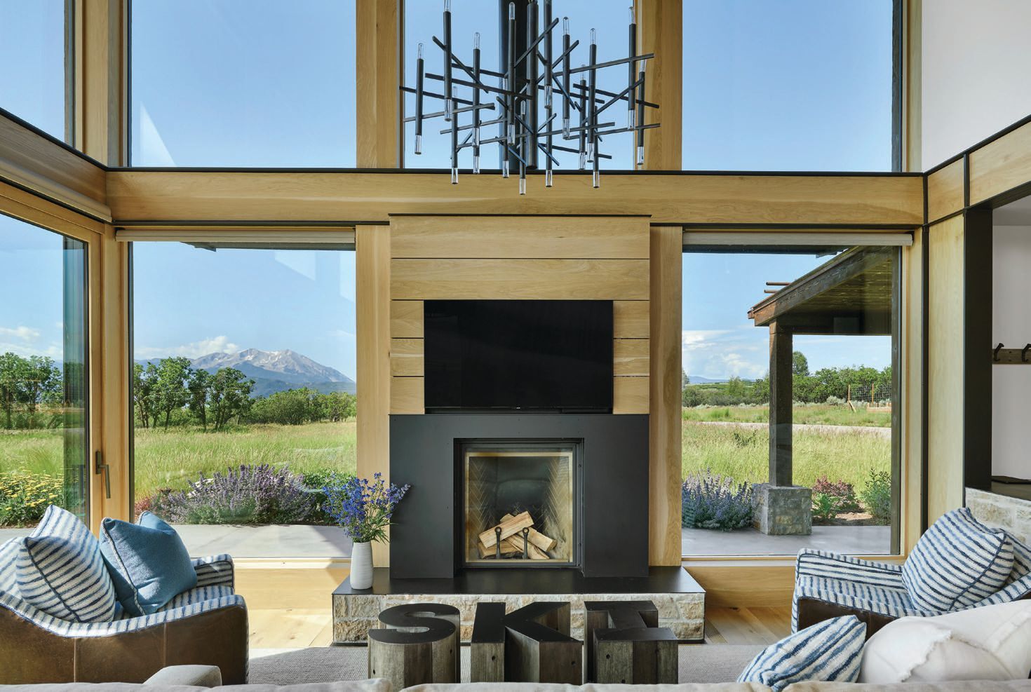 Timeless Architectural Designs for Modern Mountain Homes