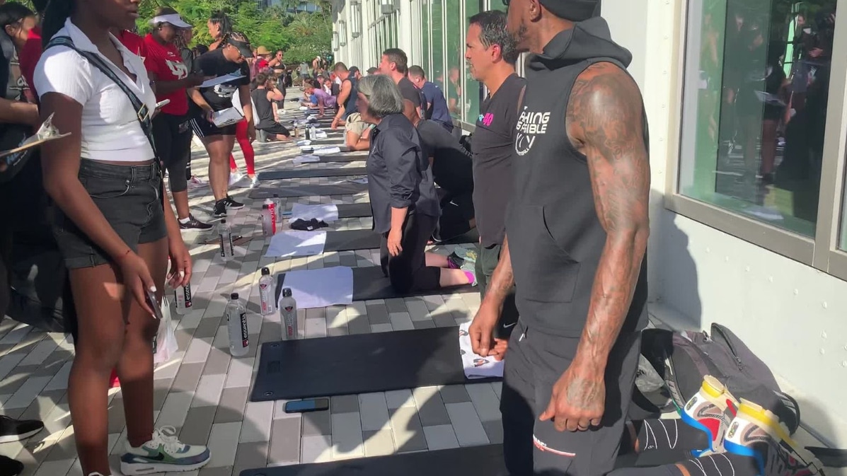 Udonis_Haslem_and_Coach_Spo.jpg