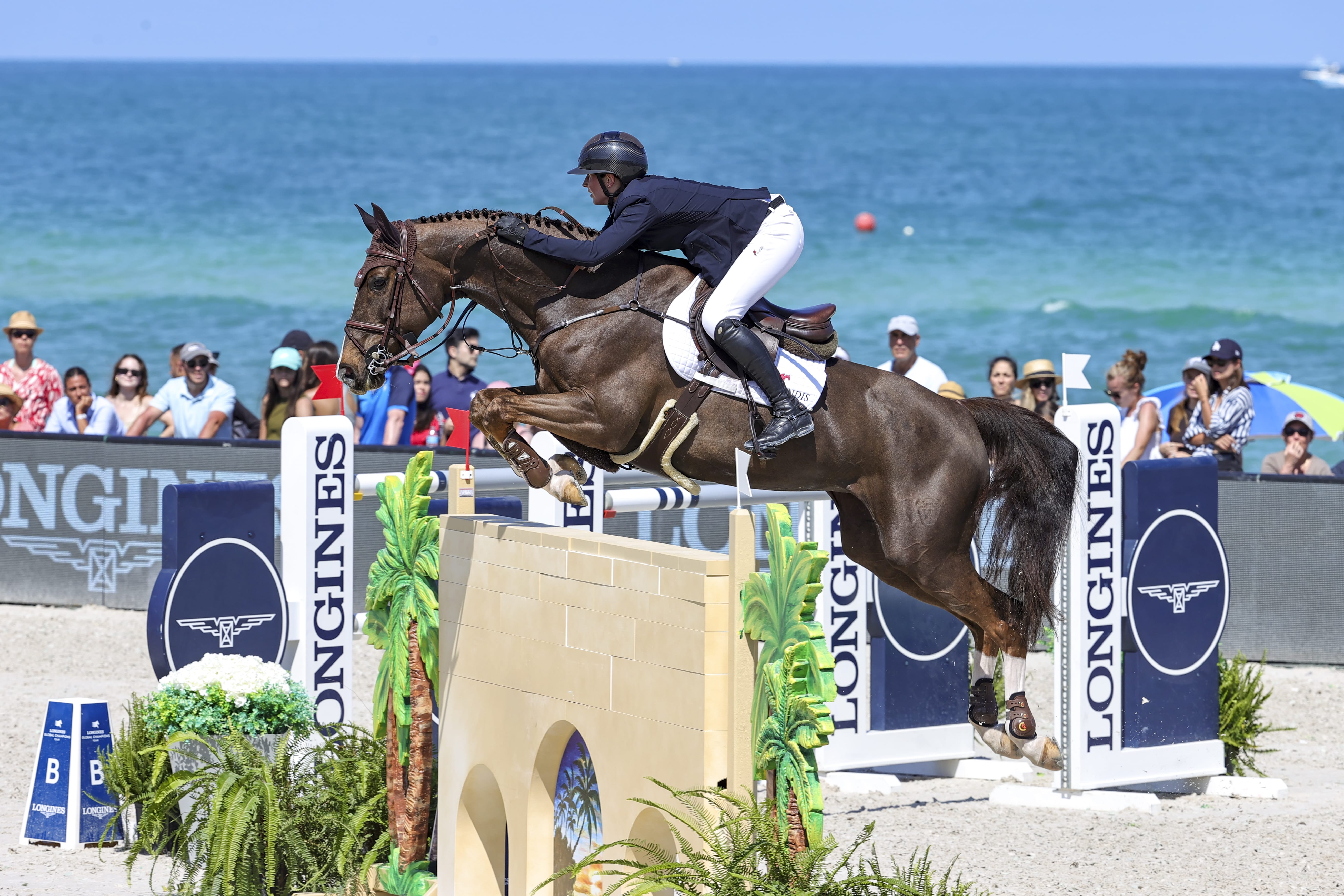 LGCT_Miami_15-160_Eckermann_Katrin_on_Cala_Mandia_GER_CSI5_20230415_04SG2205.JPG