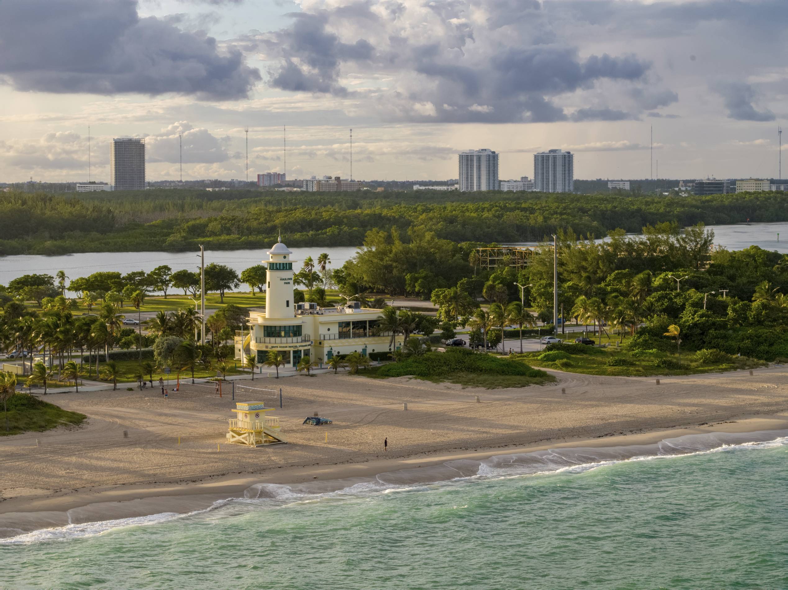 Whether spending time with your family, getting some sun or going for a run, here's our list of the best parks to visit in Miami.