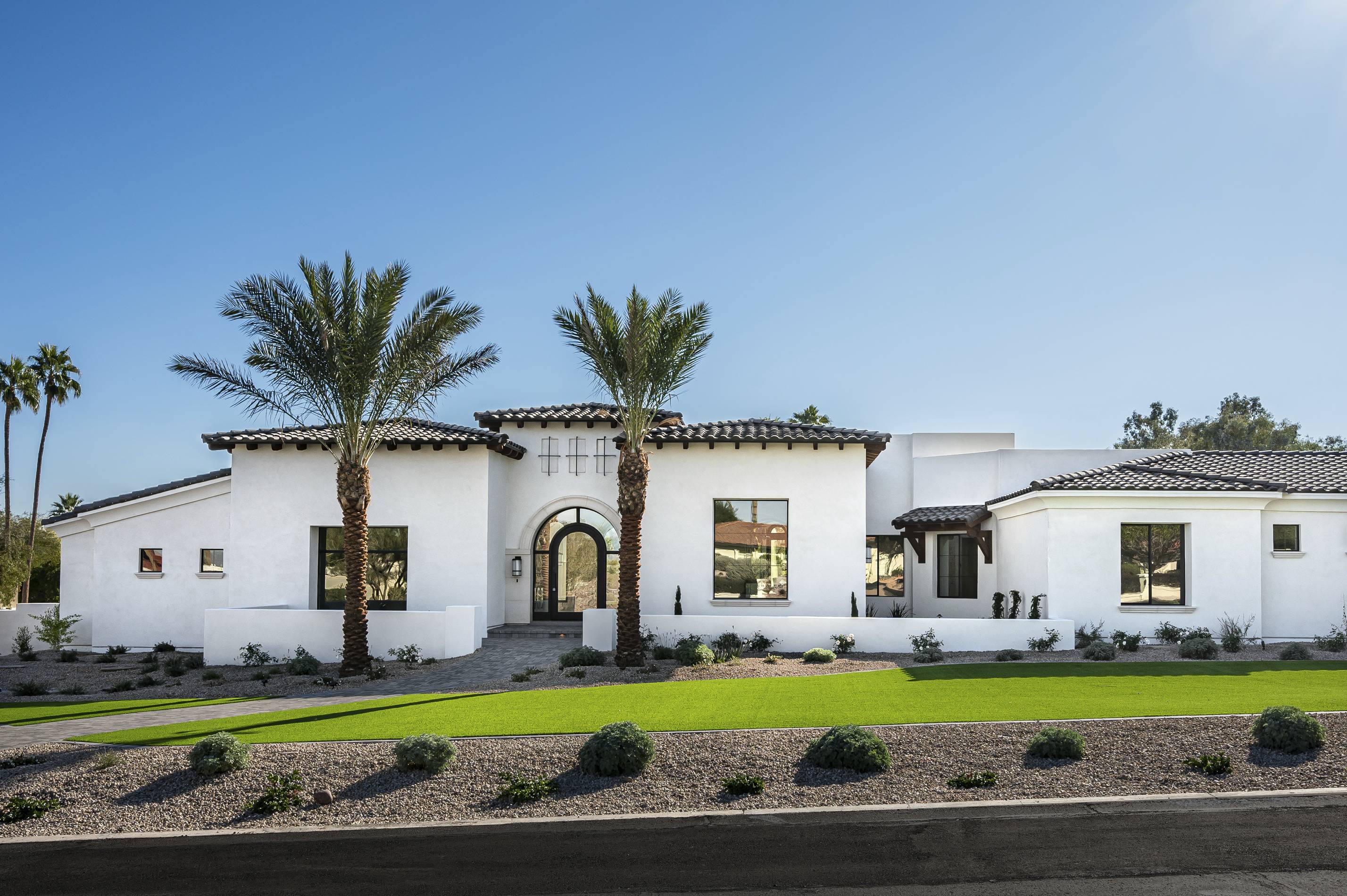 $9 Million Homes in Paradise Valley: A Comparative Review