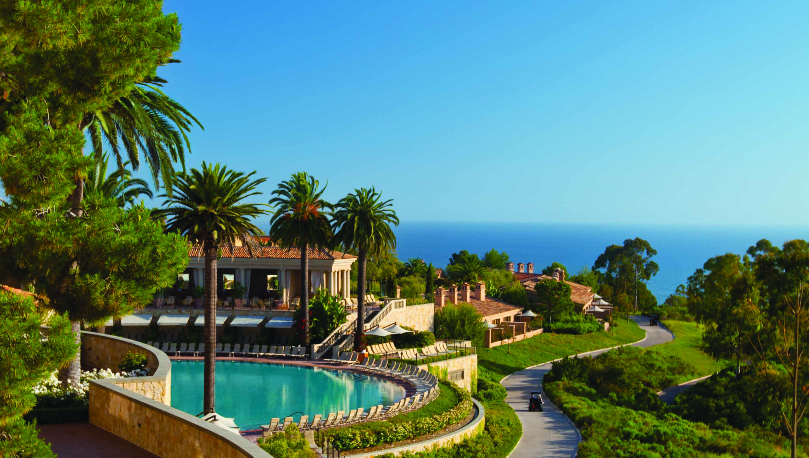 Pelican_Hill_Promenade,_Pool_Pacific_View_(horizontal).jpg