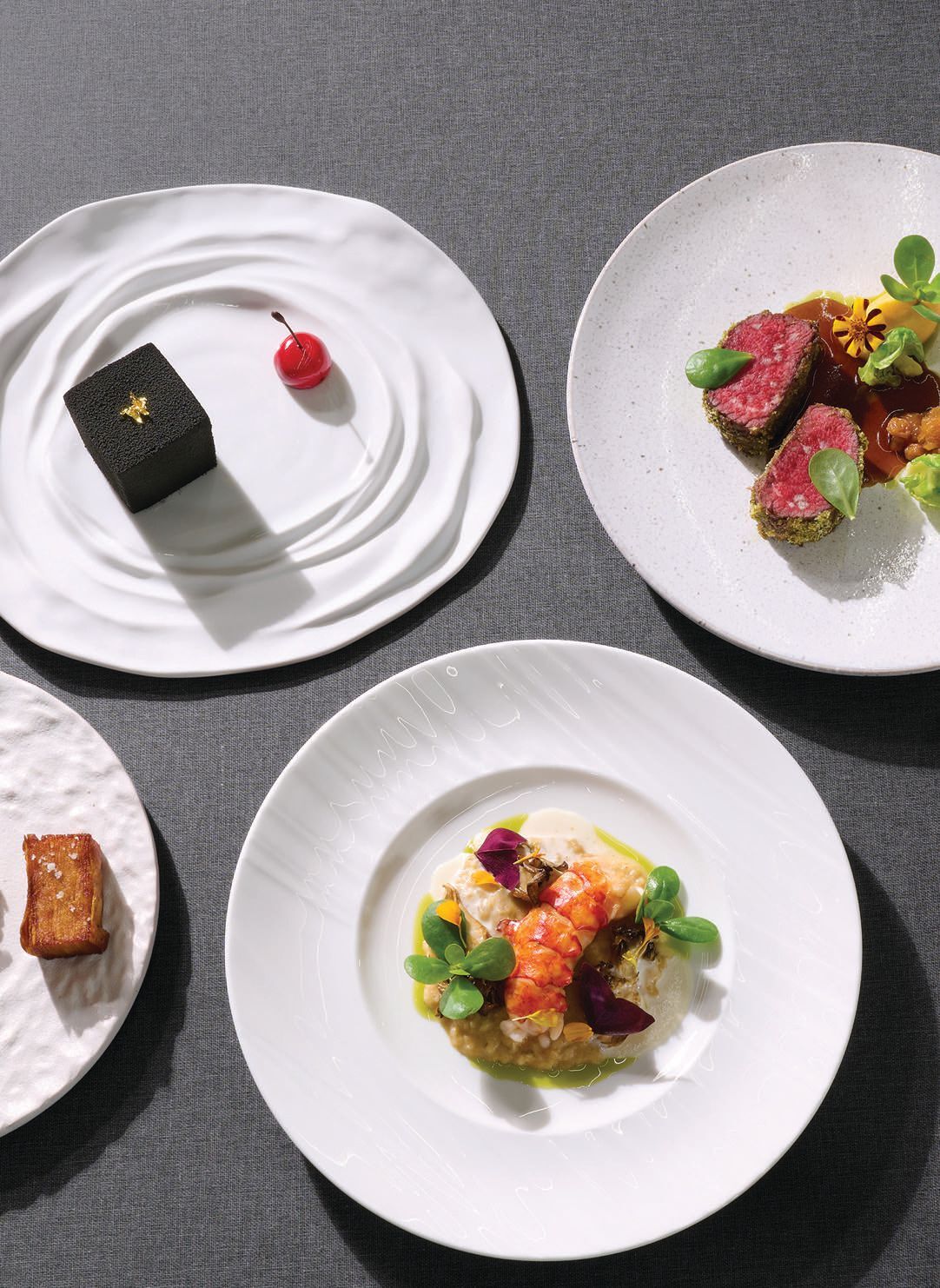 THE HAWAI‘I DINING SCENE IS HEATING UP THIS SUMMER WITH MENUS FLOURISHING WITH LOCAL AND SUSTAINABLE INGREDIENTS. HERE’S WHAT YOU CAN’T MISS.
