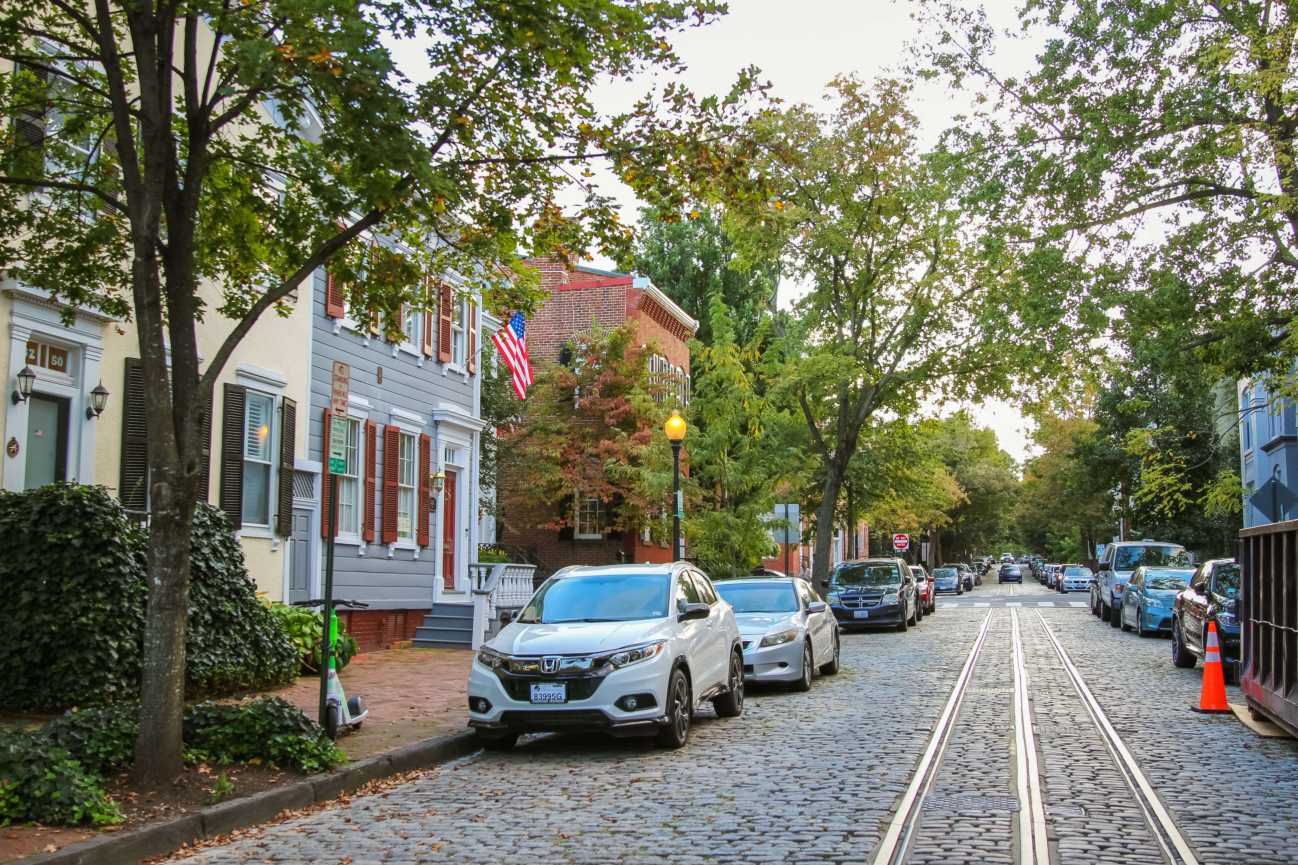 Explore the Best of Georgetown: Dining, Shopping & Relaxation