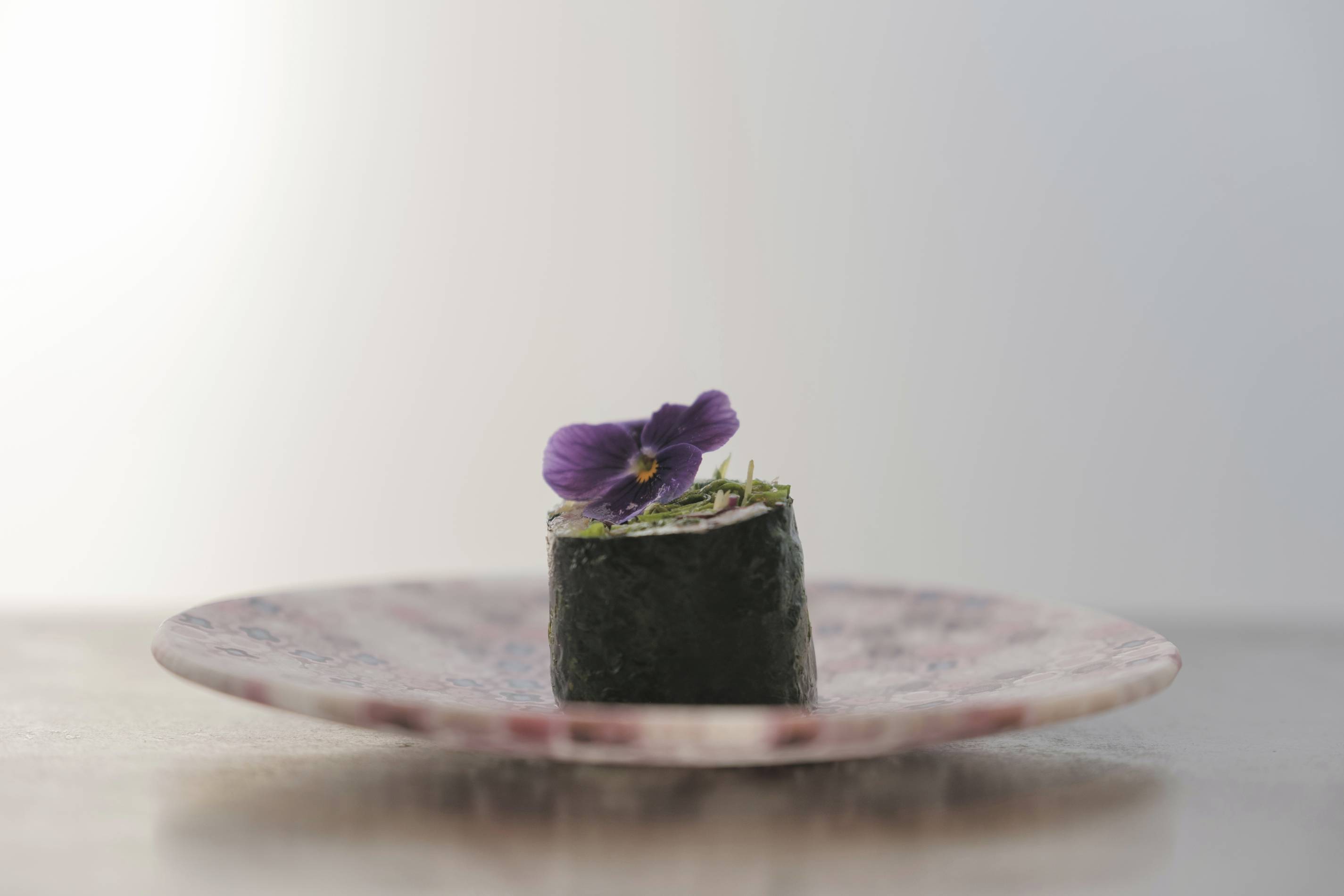 Seasonal_Herb_Roll.jpg