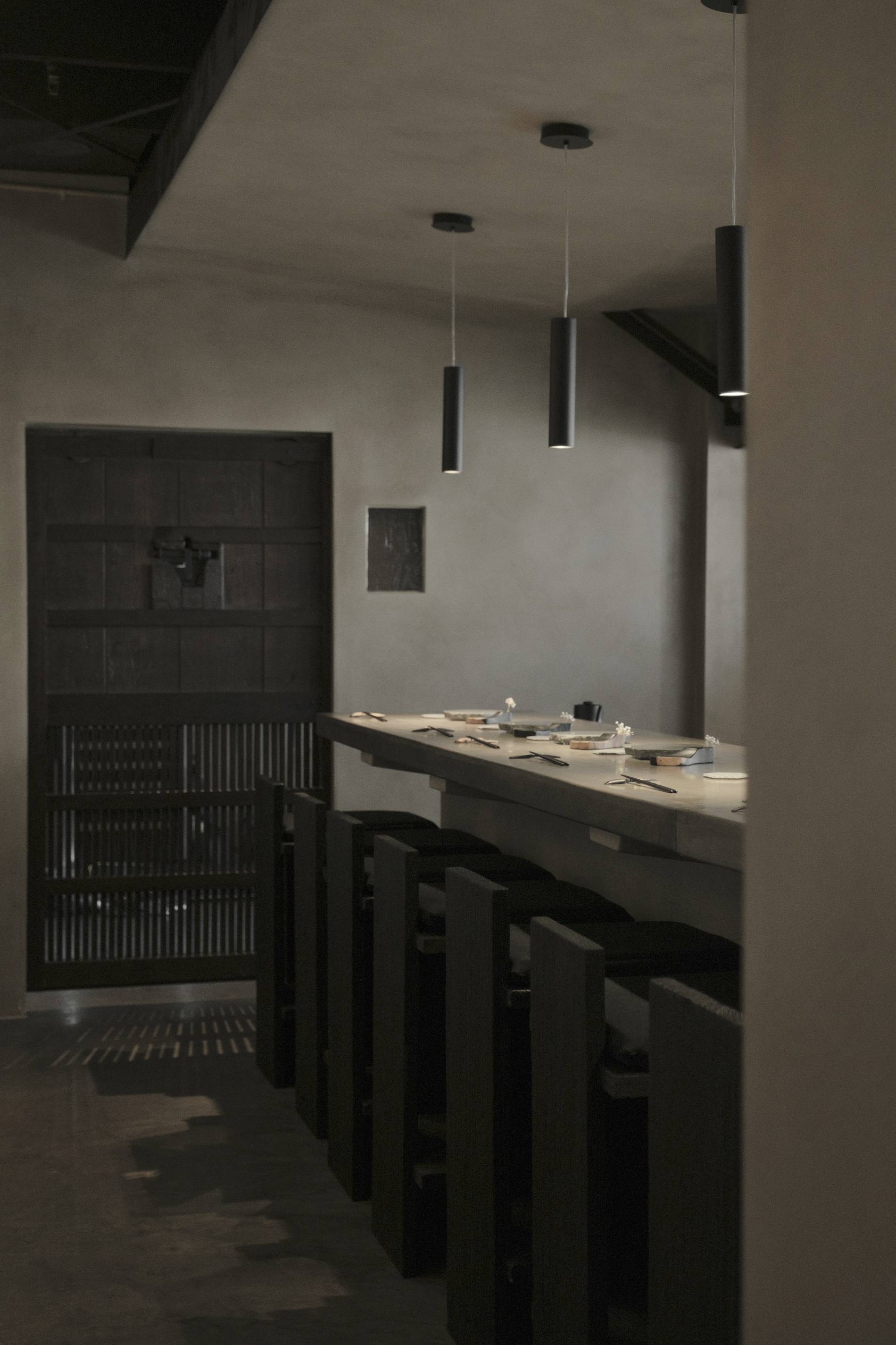 Udatsu_Sushi_LA_Dining_Room_4.jpg