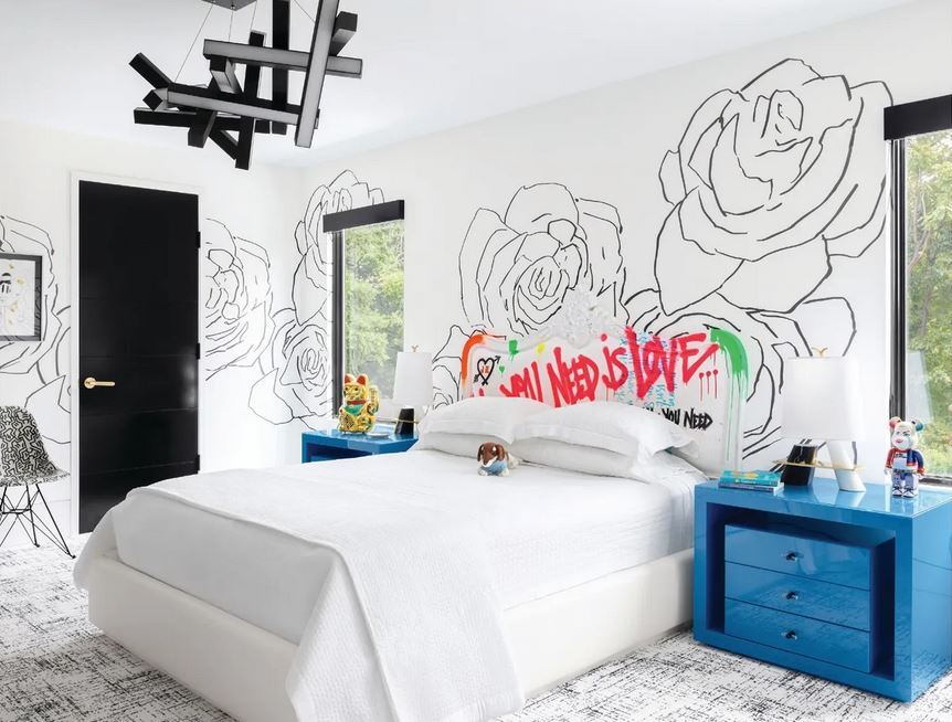 Vintage Meets Pop in Old Westbury Home Makeover