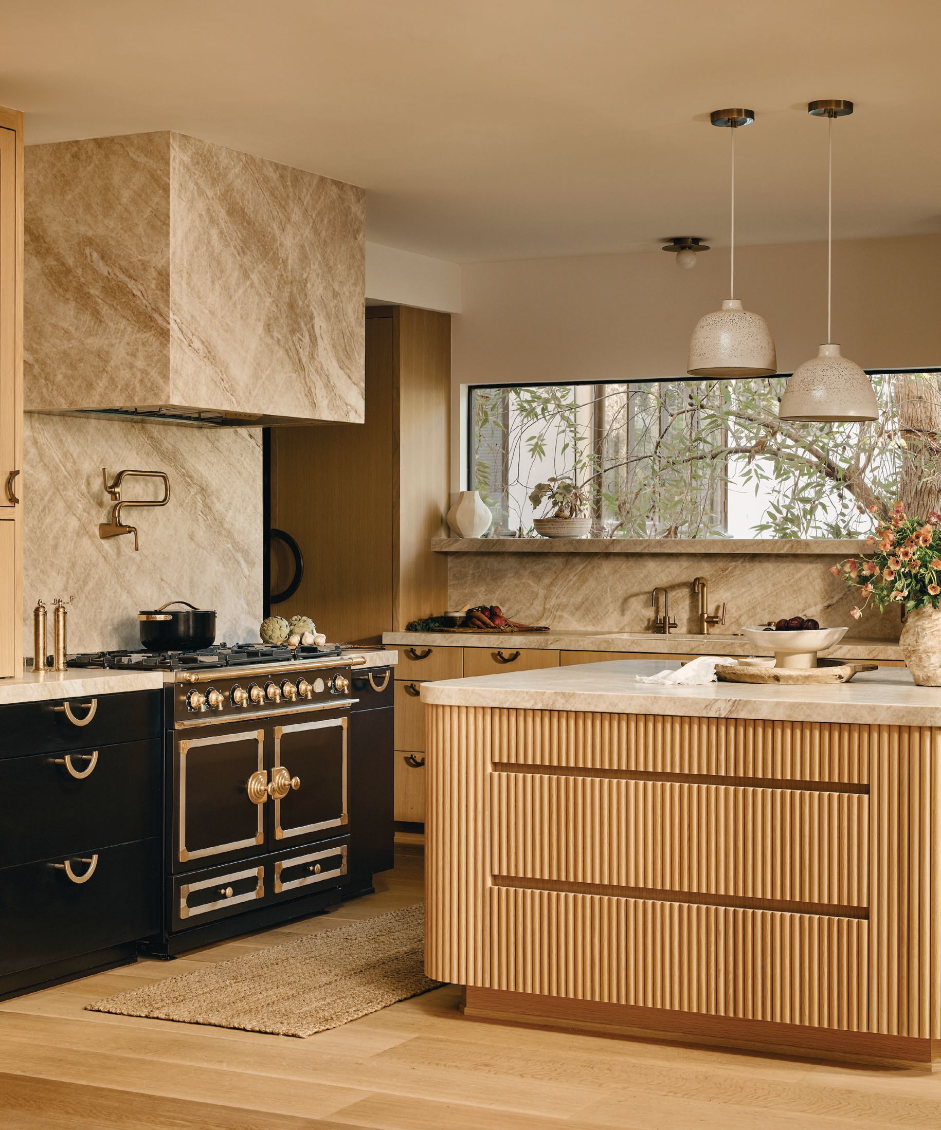 Historic Brentwood Home Revamped with Midcentury Charm