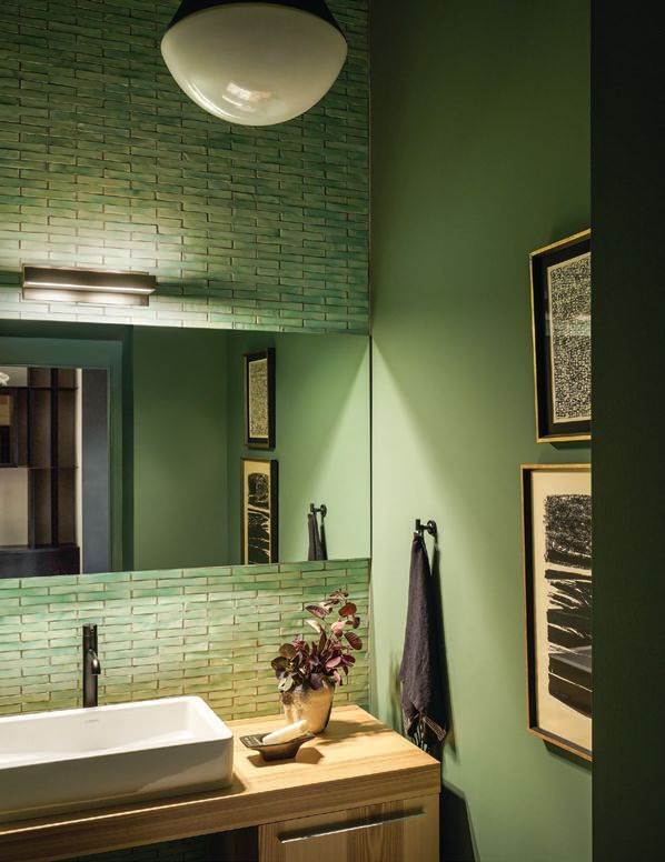Explore Chicago's Award-Winning West Loop Home Design