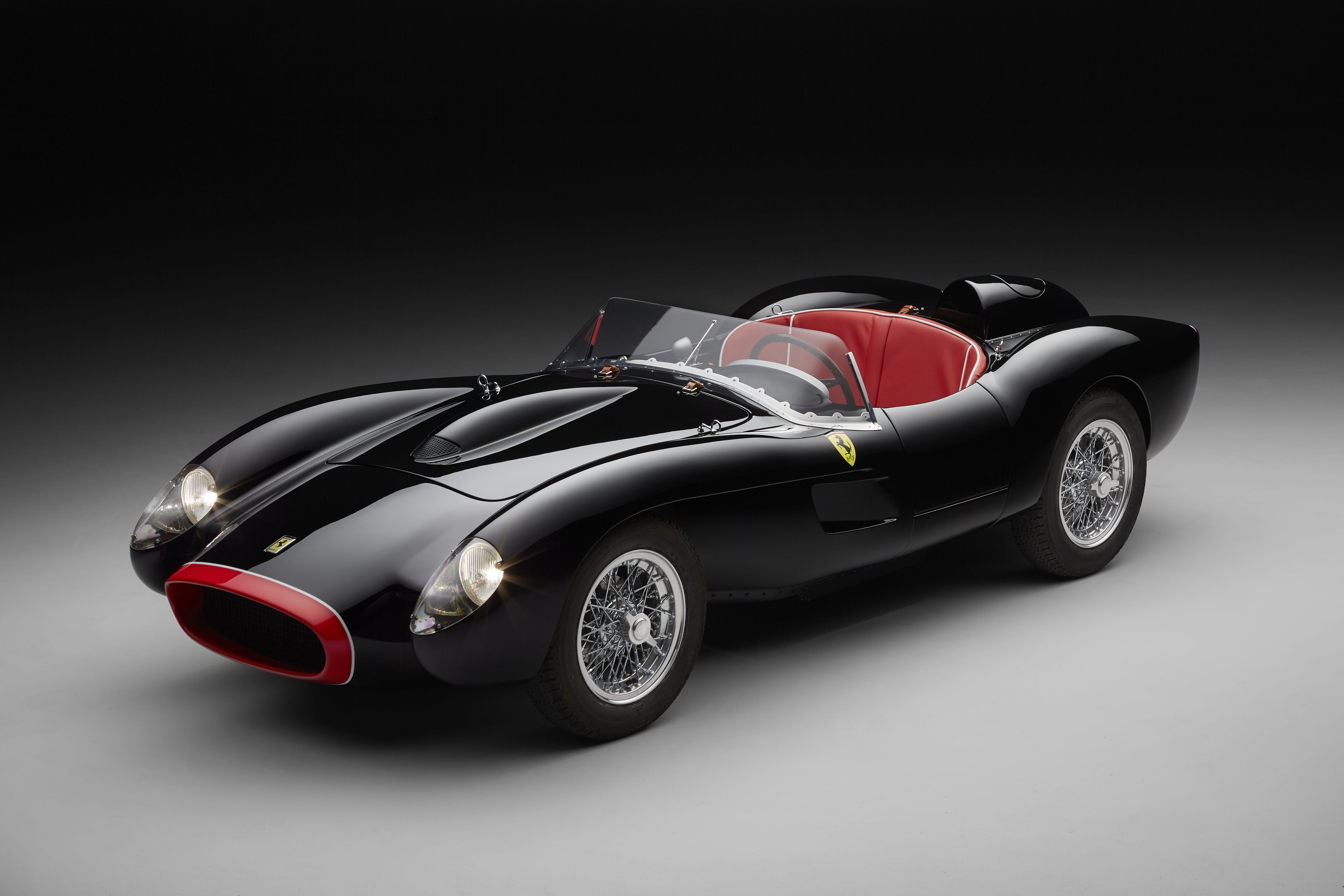 Hedley Studios' Unique Automotive Art Showcase in Palm Beach
