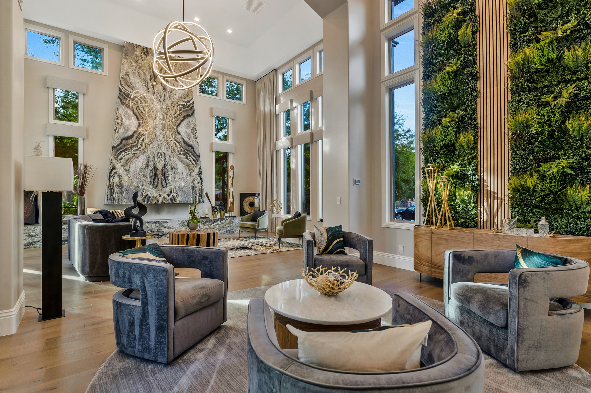 Picture of Luxury Las Vegas Estates: Soaring Heights & Elegant Living