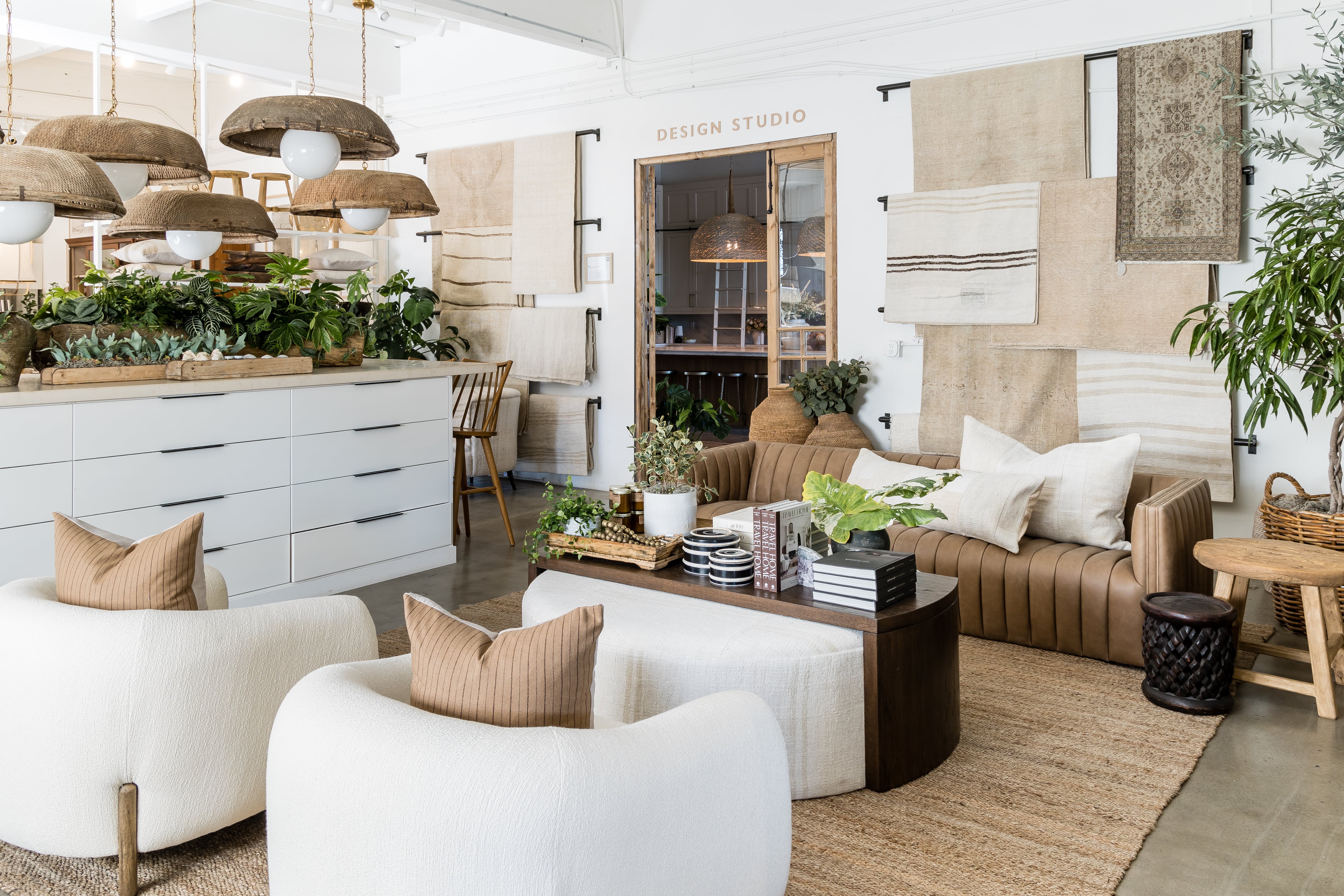 Explore Top 11 Local Interior Design Instagrams for Inspiration