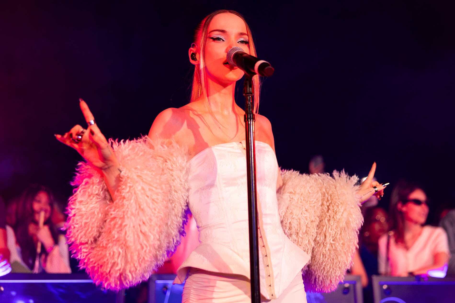 Dove Cameron