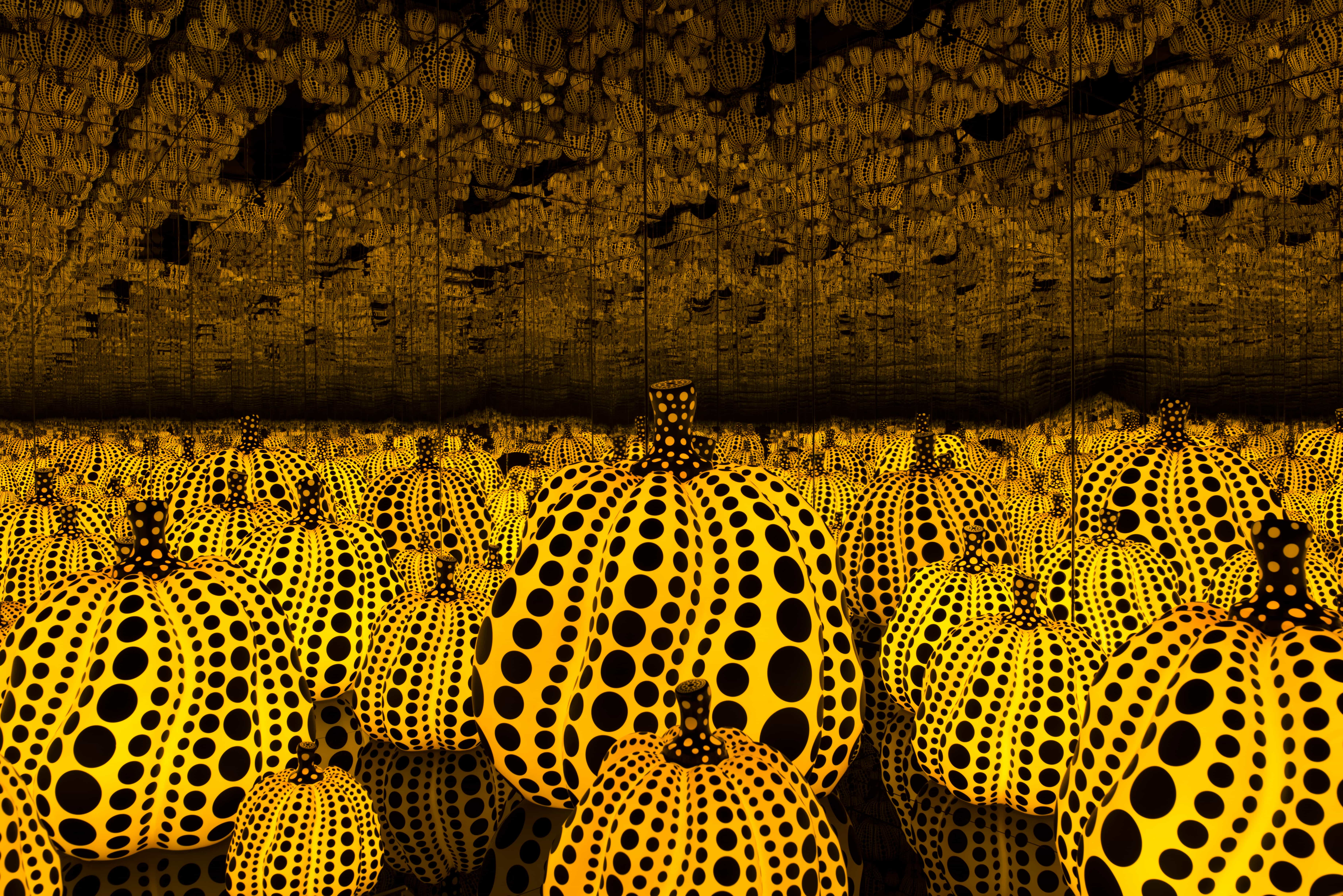 家具 Yayoi Kusama,Eye of the Universe Kusama Connections: Artists Explore Our Place in the Universe
