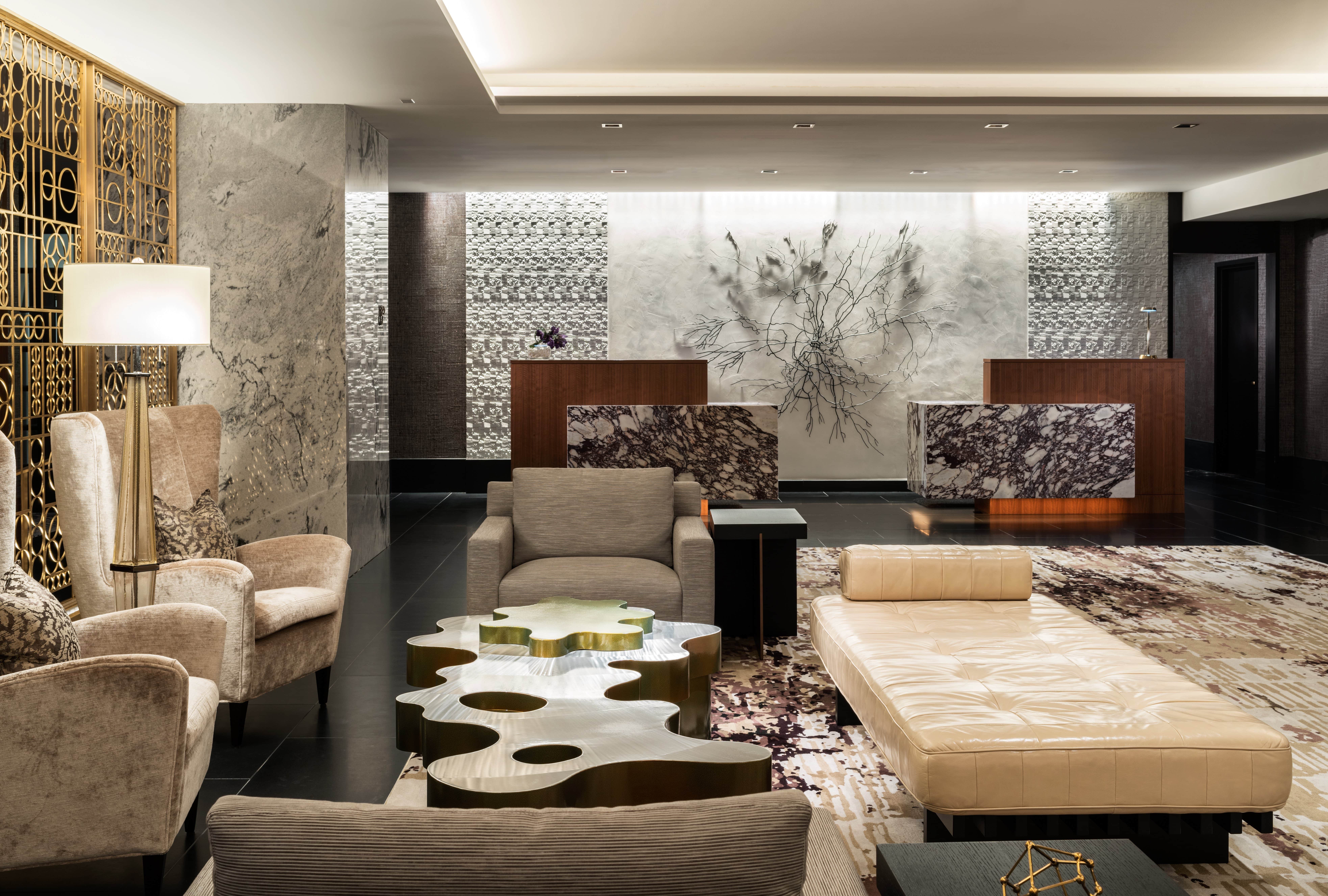 Lobby_Front_Desk.jpg