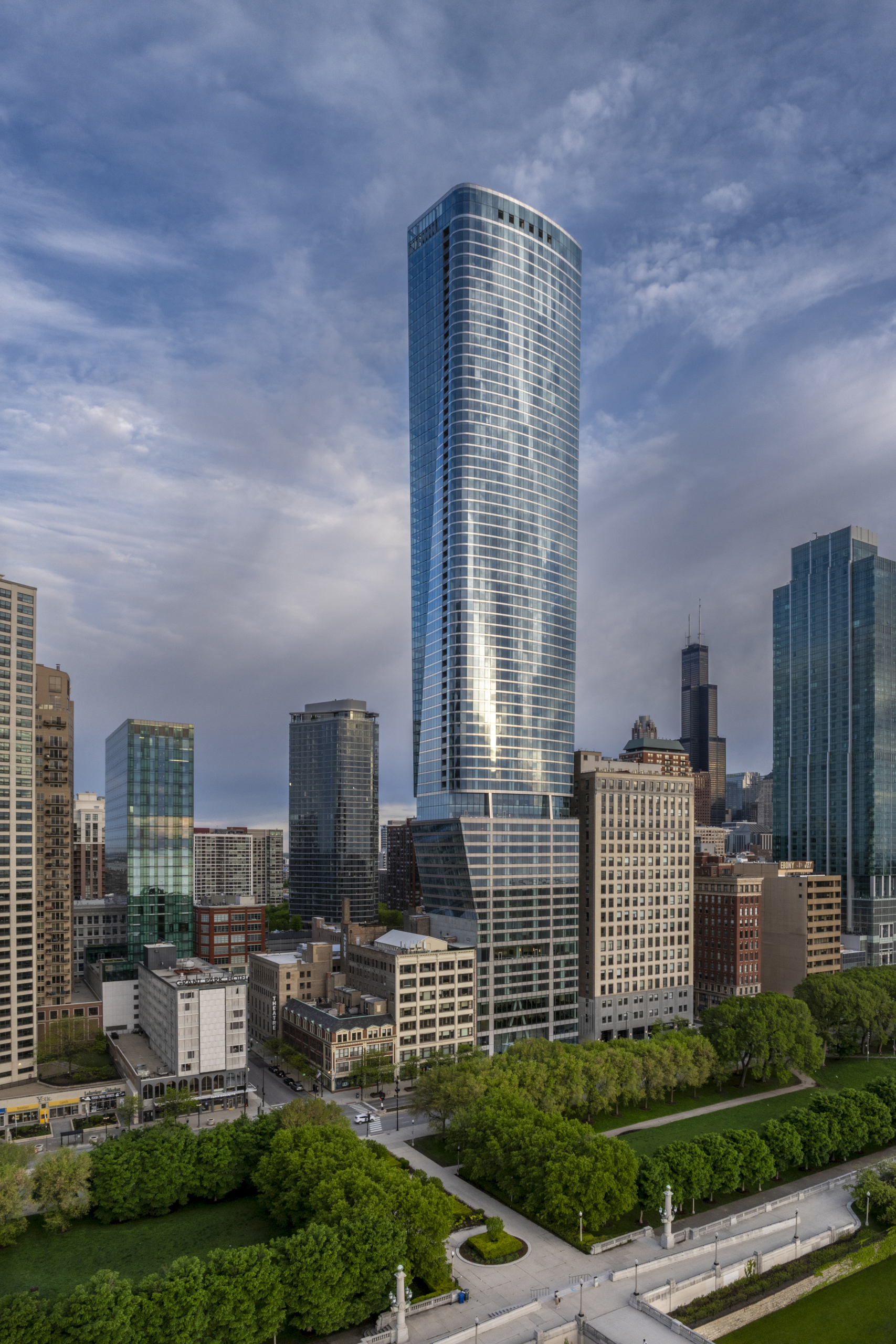 Jahn – 1000M – Tower – Aerial_SouthEast_Elevation_Close_Credit – Tom Rossiter