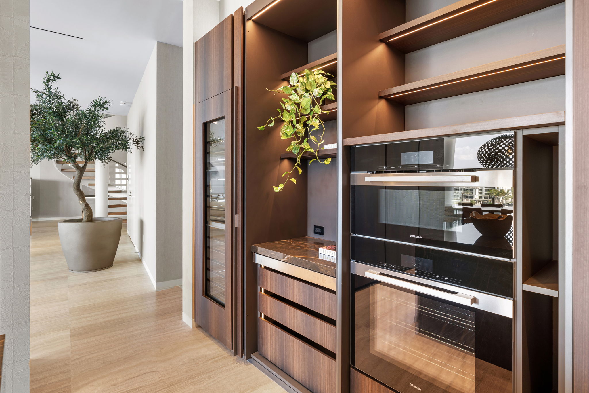 Stunning Contemporary Penthouse With Wall Of Glass image