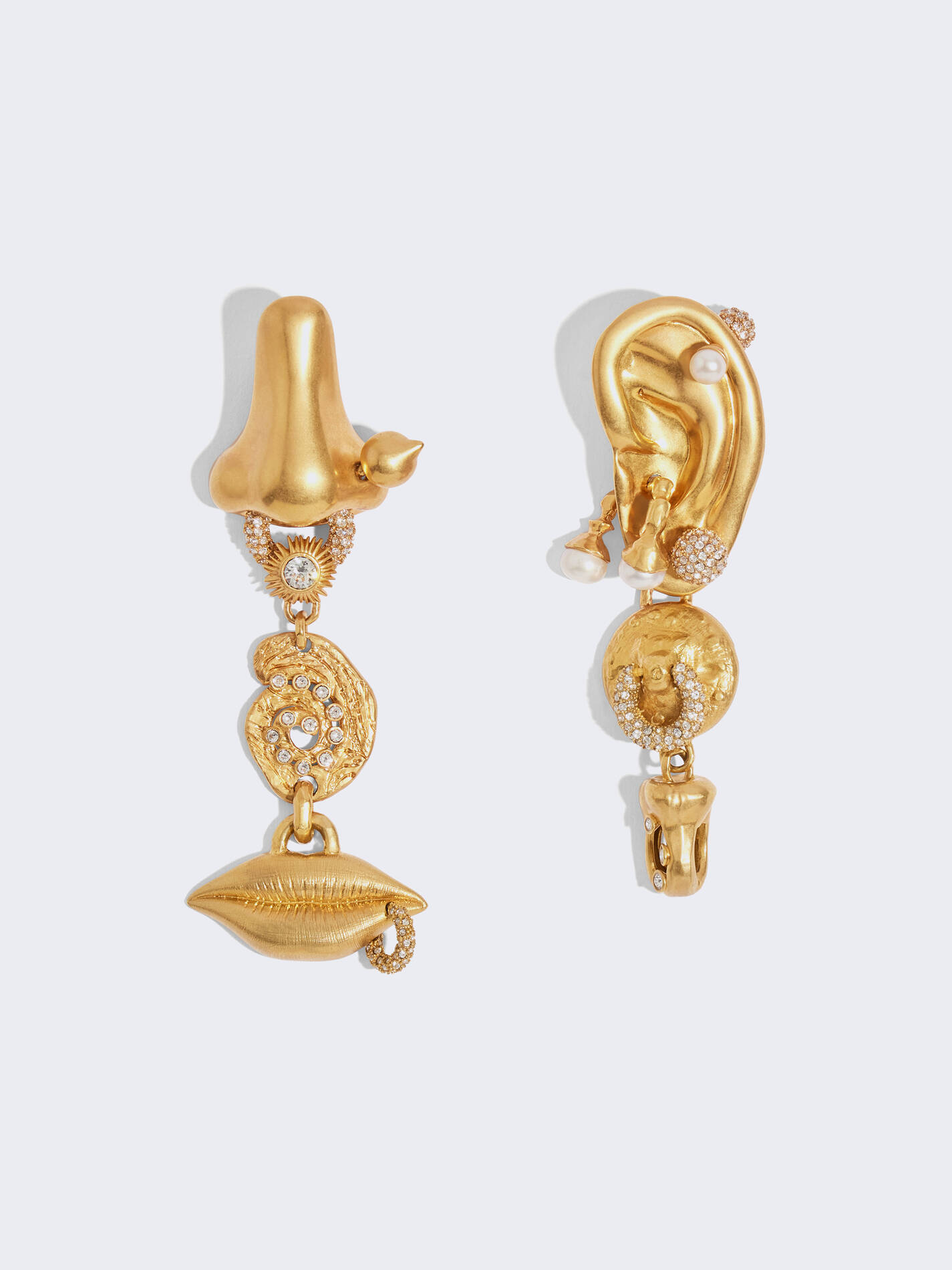 SCHIAPARELLI_ANATOMIC_BIJOUX_EARRINGS_HIGH_RES