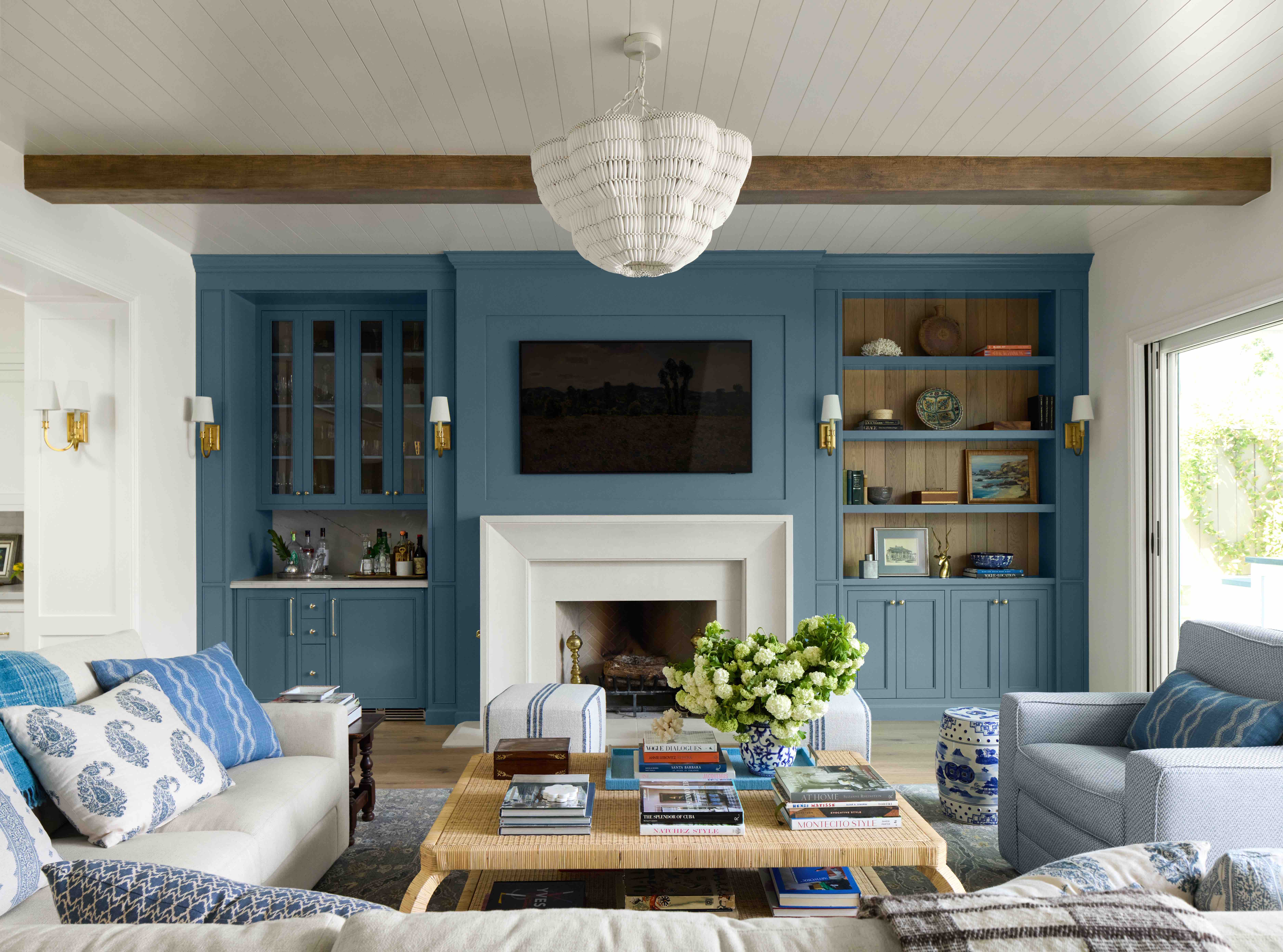 Anne Rae Design Step Inside a Bungalow Reimagined in Blue by Anne Rae Design