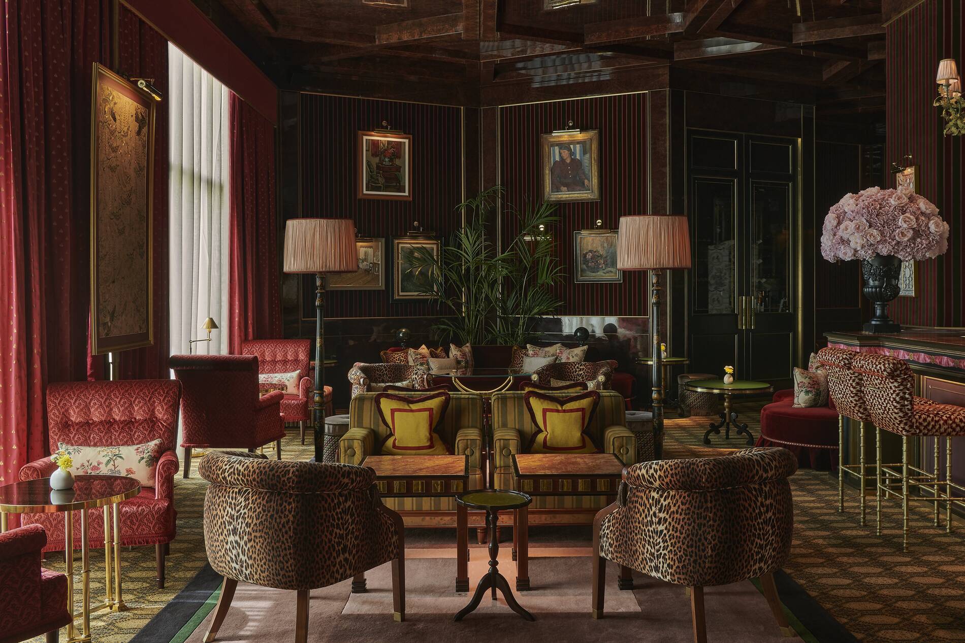 72 Hours in Dubai: Discover Design Week in the City of Gold 60 Dining Interior