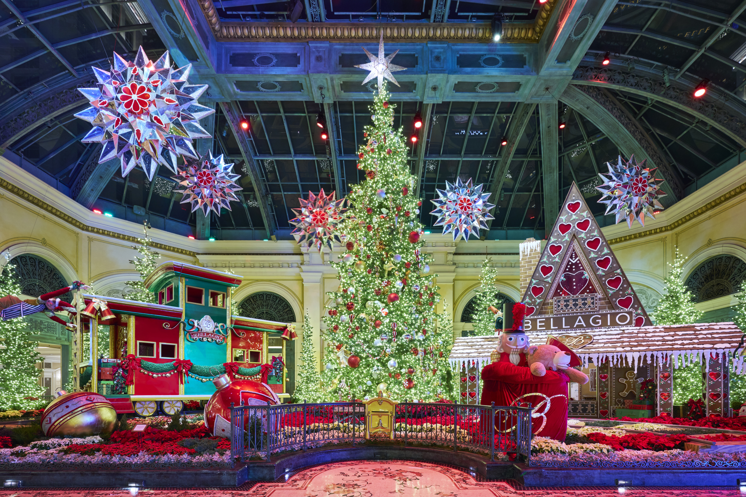The Best Holiday Events in Las Vegas 2025, image size:2560x1707