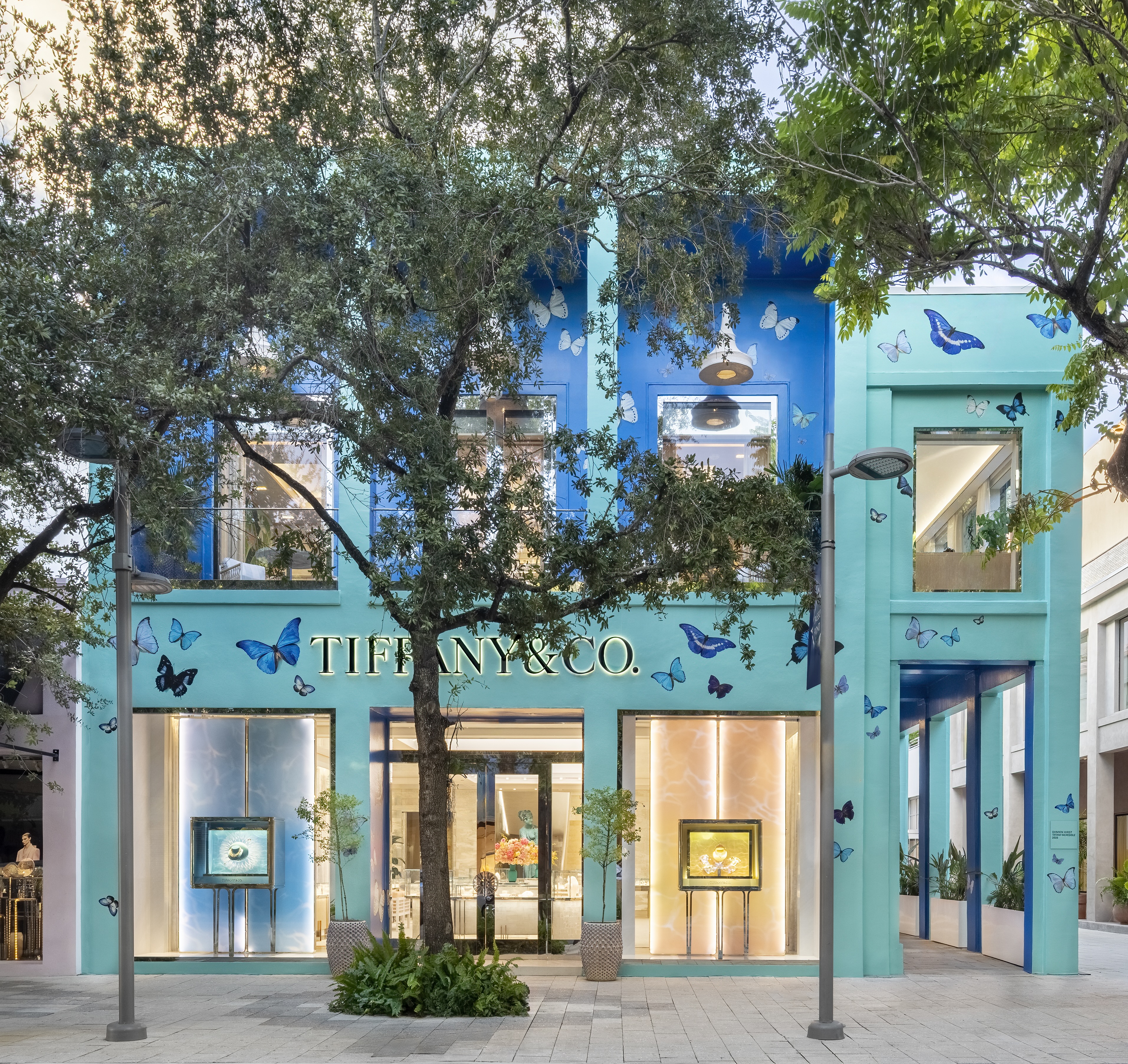 Tiffany & Co. Unveils Stunning Art-Inspired Façade in Miami