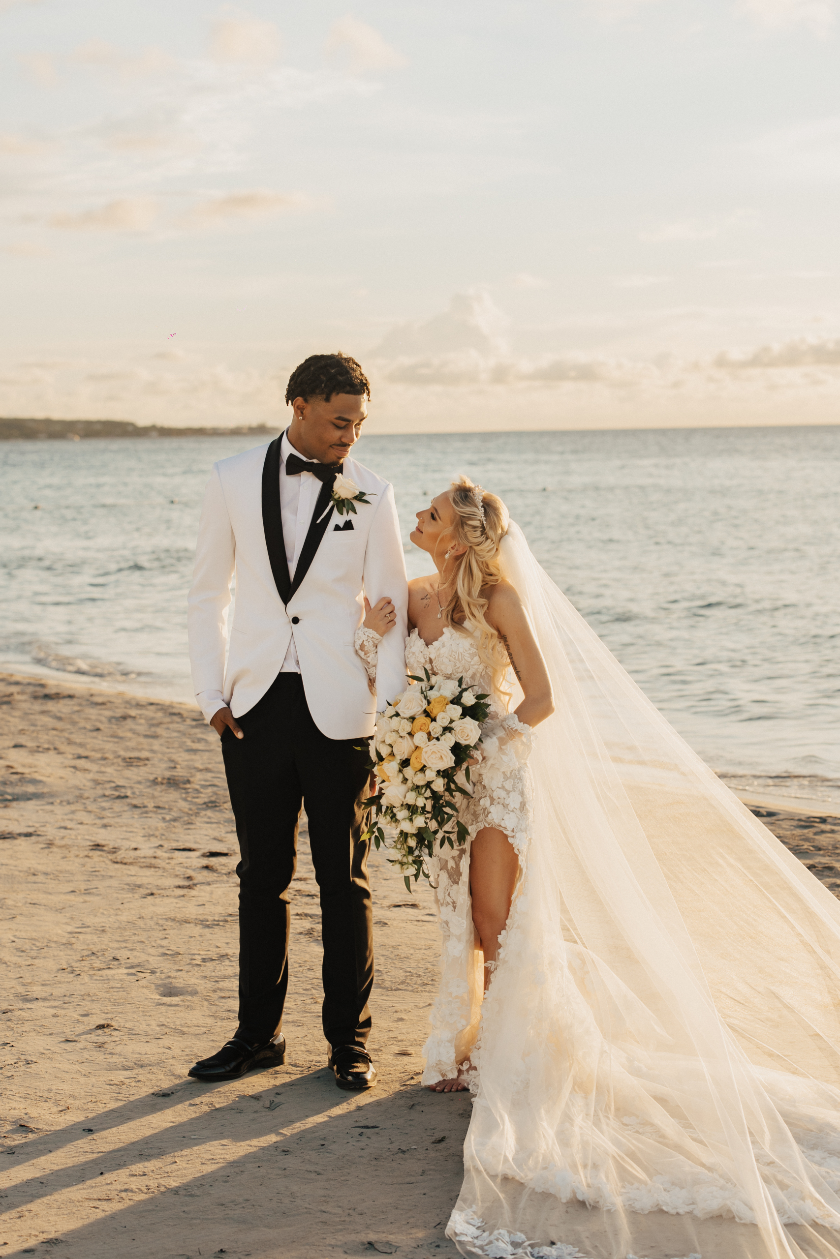 Jamaica Destination Wedding: Tineke \u0026 Antoine's Tropical Paradise, image size:1707x2560