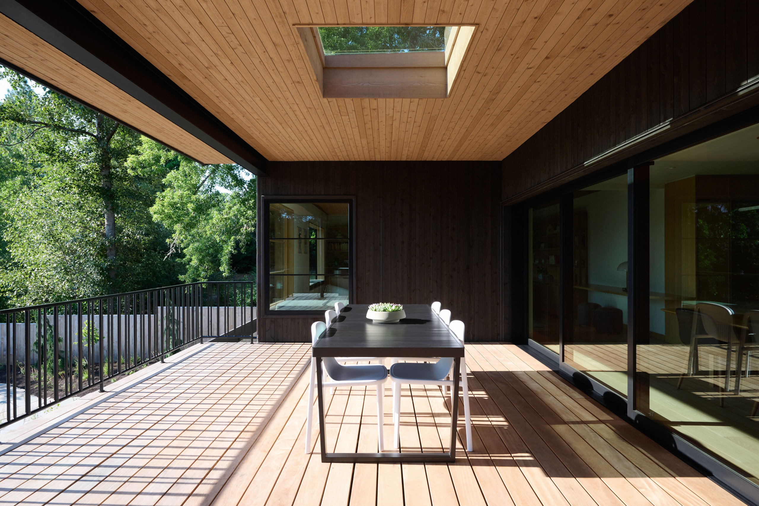 Seamless-Indoor-Outdoor-Living