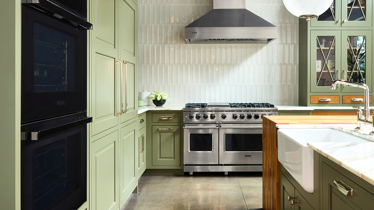 Luxury Kitchens with Viking Appliances in Philadelphia