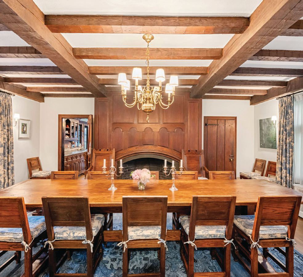 The interior features masterful craftsmanship with wood honed on-site. PHOTO BY REMARK VISIONS