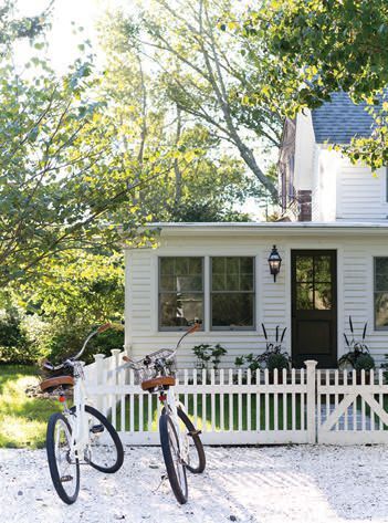 A charming cottage offers a cozy, thoughtfully designed stay. PHOTO COURTESY OF CAPE RESORTS