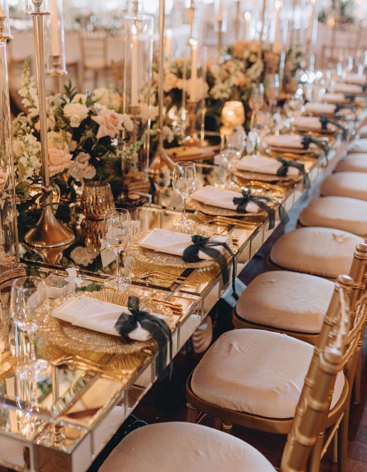 Gilded PerfectionâYanni Design Studio adorned tables with elegant green tones and neutral fl orals at The Drake Hotel bweddingsplanner.com; yannidesignstudio.com; thedrakehotel.com Photography by Mariya Byelikova, Artbelka | Indu Nagra and Szymon Gluc Wedding